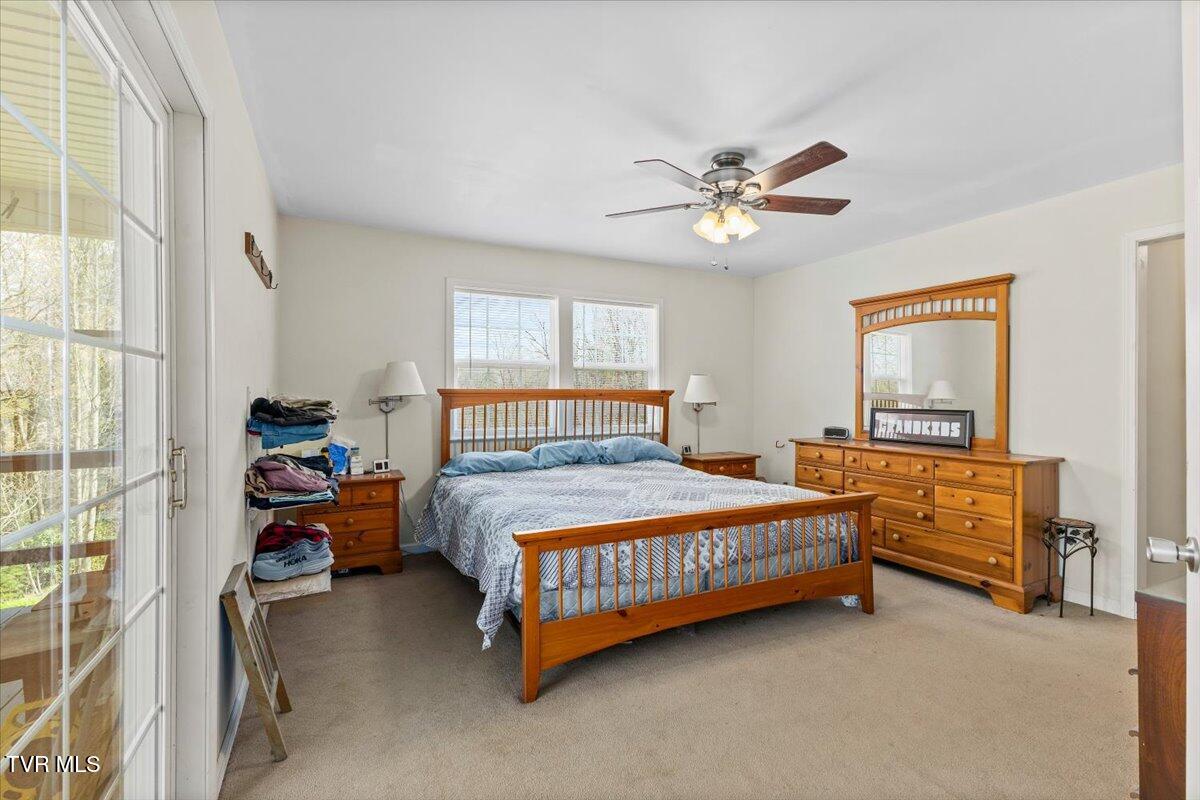 1102 Foxhound Hills Circle, Unicoi, Tennessee image 10