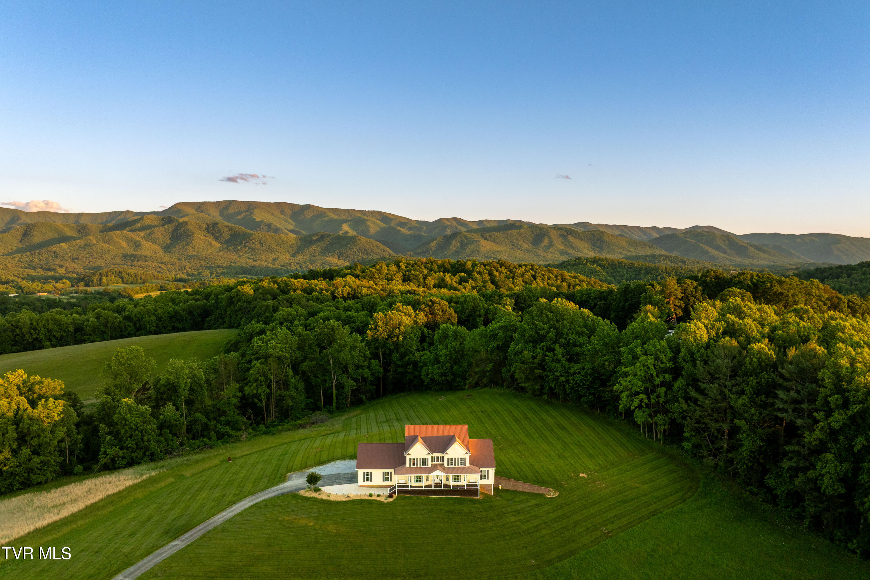 7540 Erwin Highway, Chuckey, Tennessee image 11