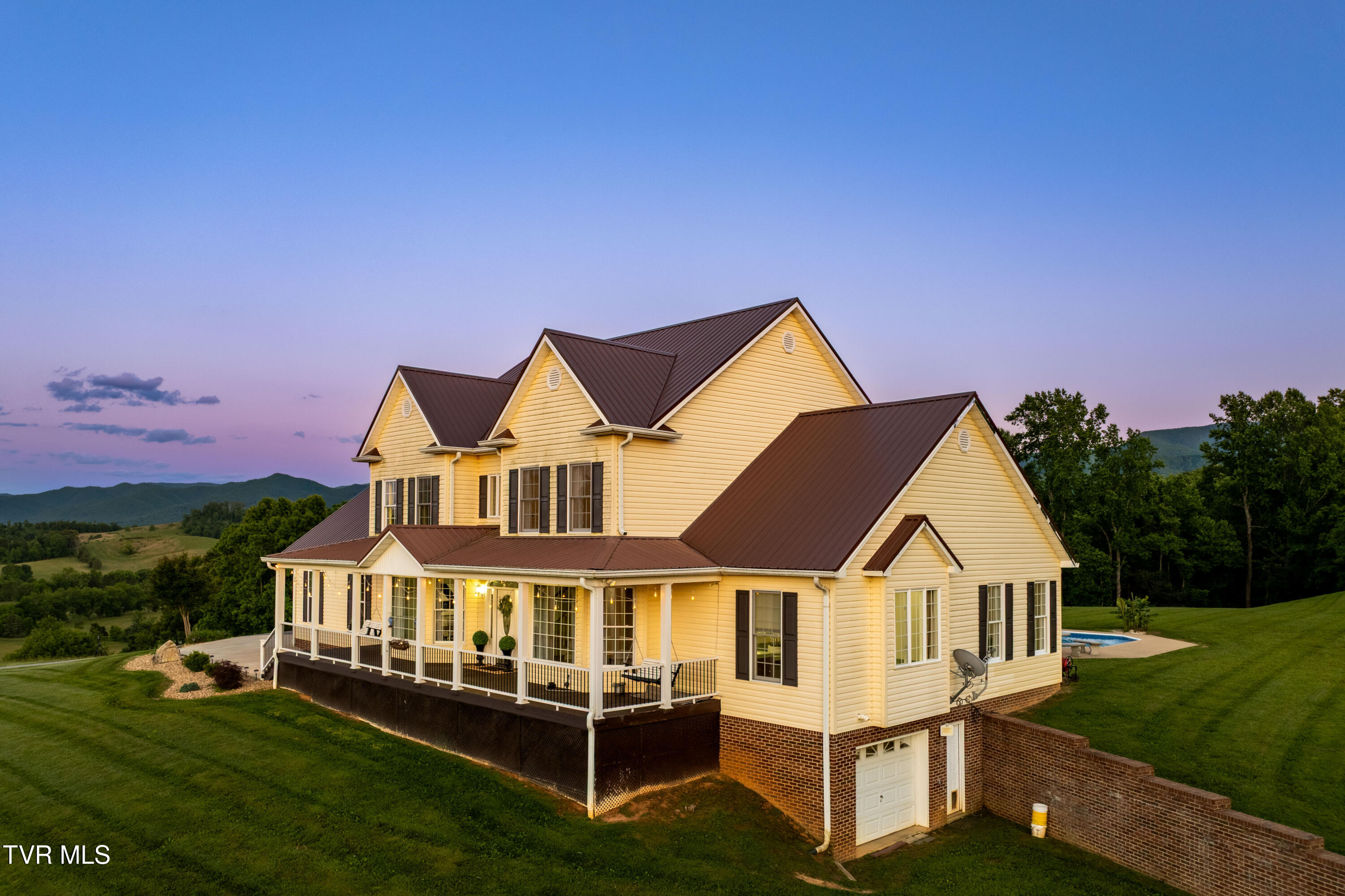 7540 Erwin Highway, Chuckey, Tennessee image 13