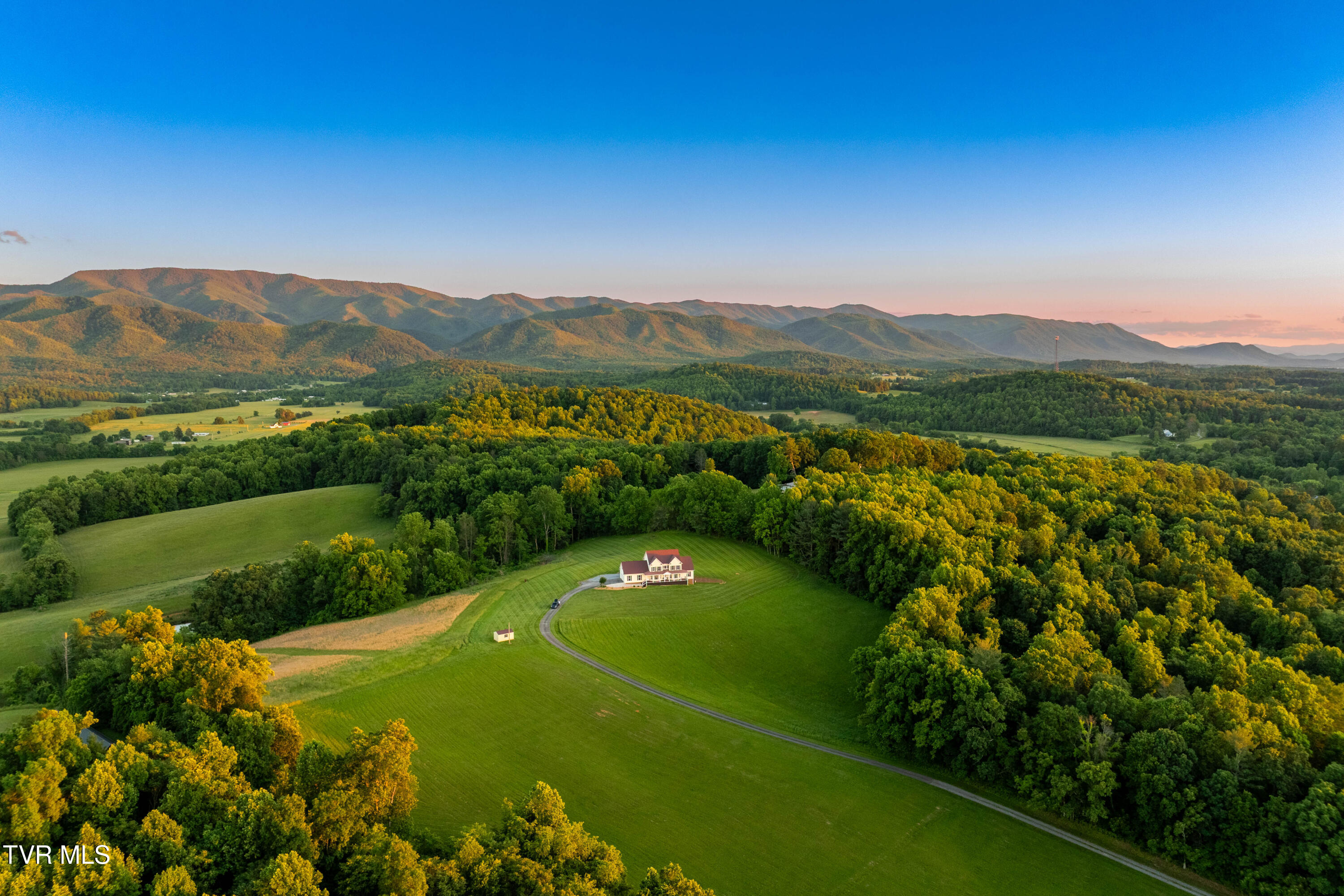 7540 Erwin Highway, Chuckey, Tennessee image 10