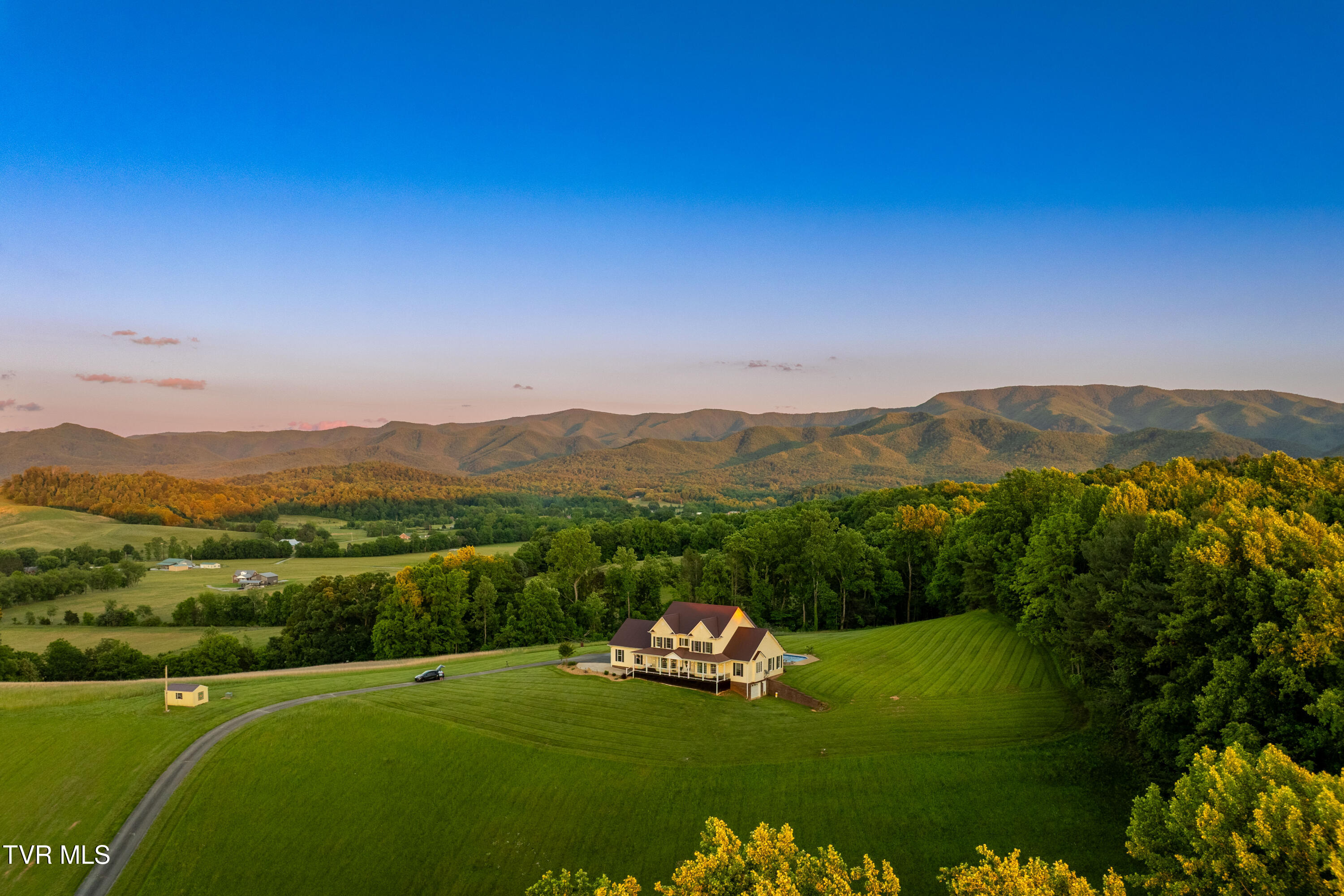 7540 Erwin Highway, Chuckey, Tennessee image 12