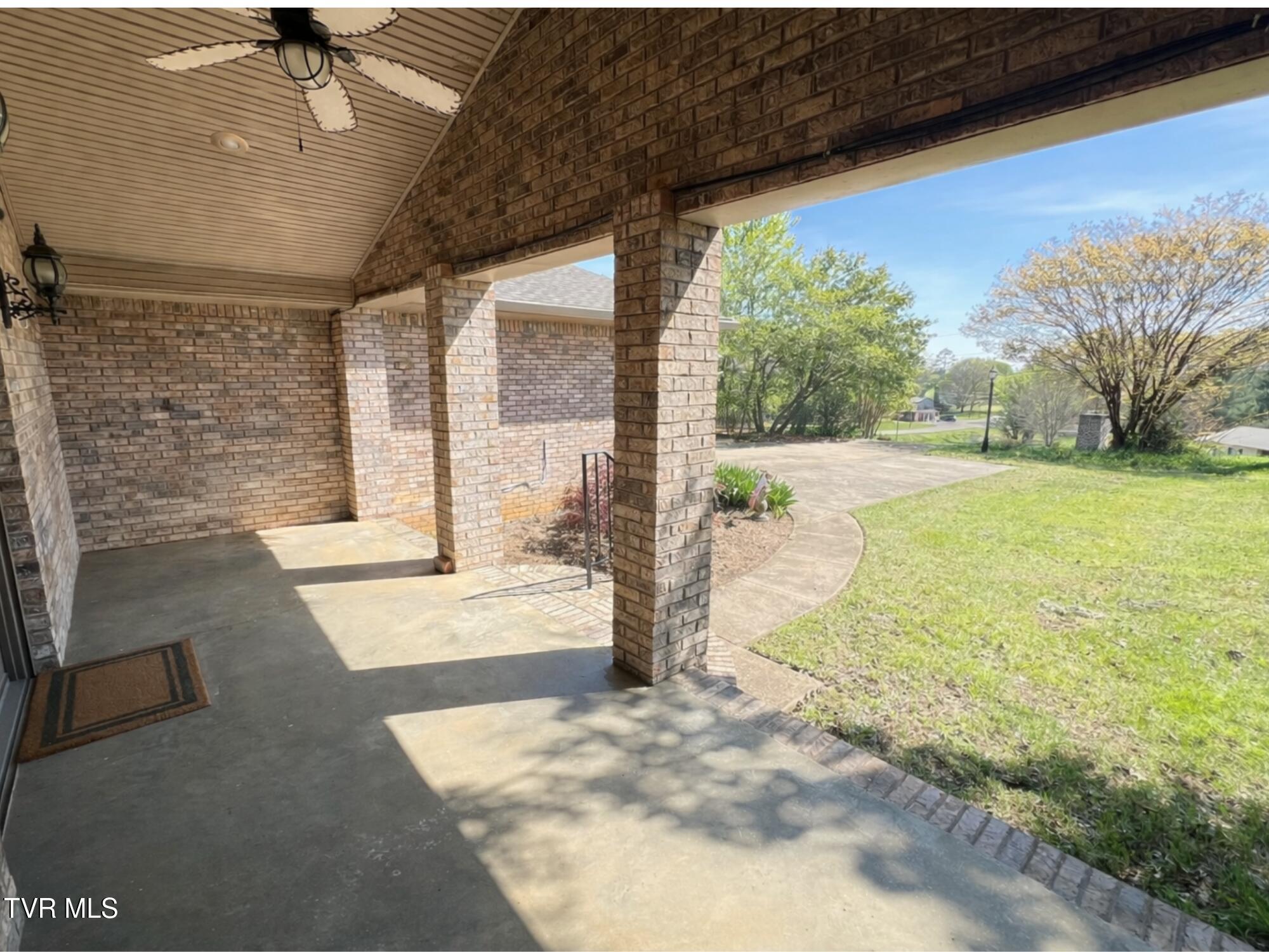 60 West School Street