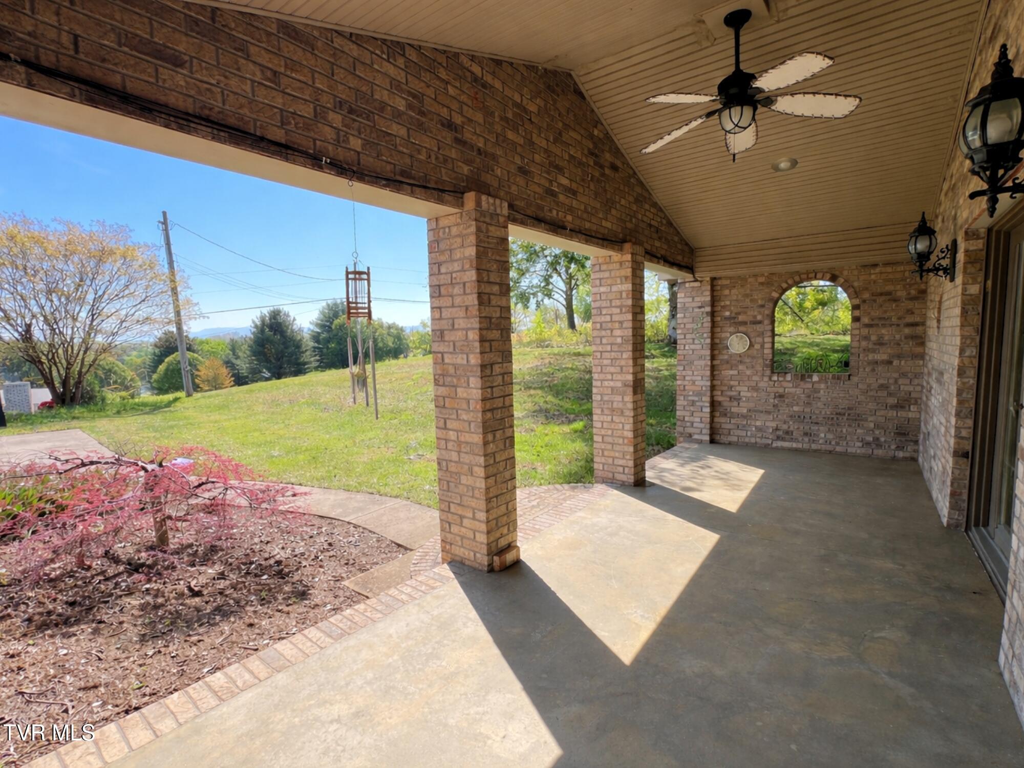 60 West School Street