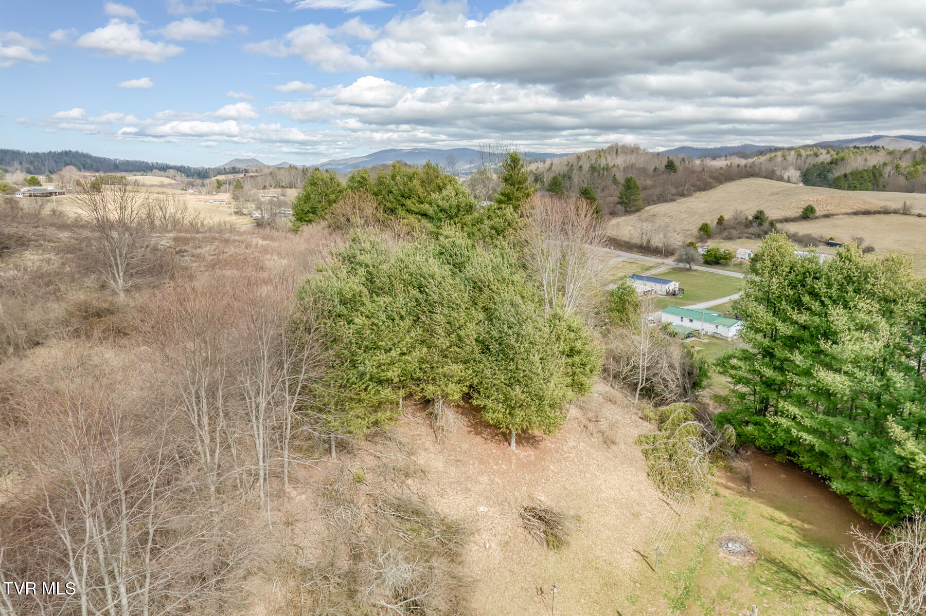 2645 Cold Springs Road, Mountain City, Tennessee image 32