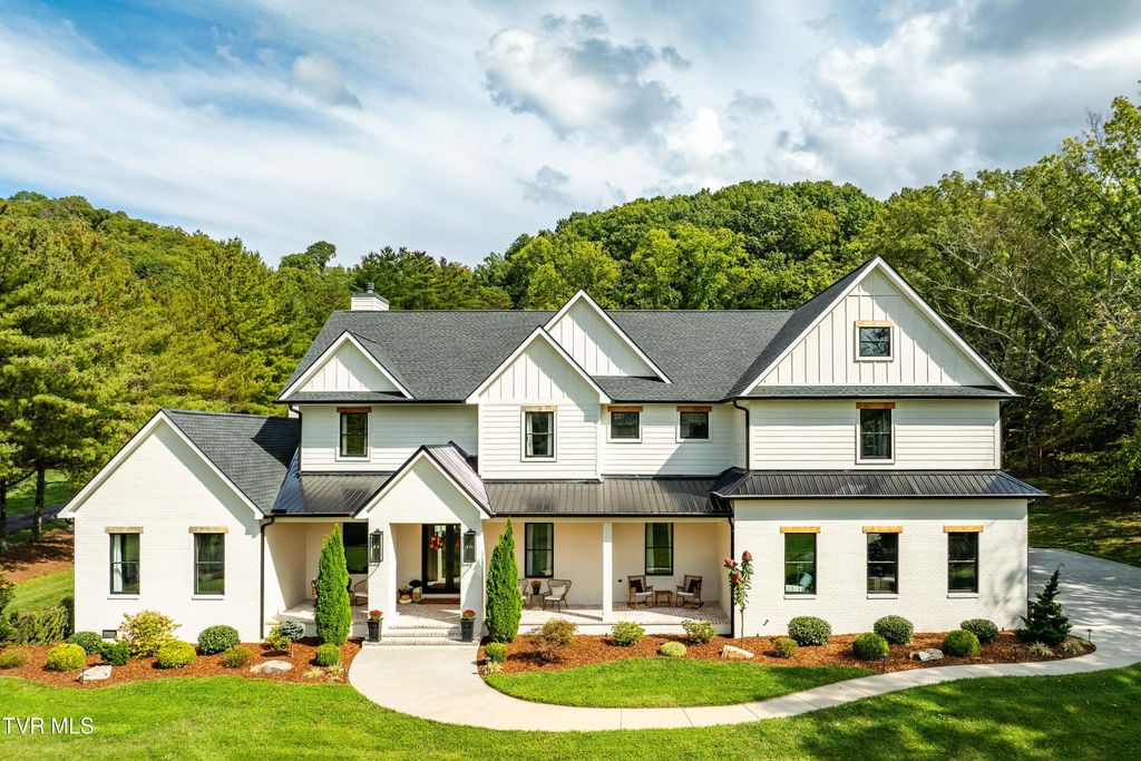 Photo of 2333 Rock Springs Road, Kingsport, TN 37664 (MLS # 9986350)