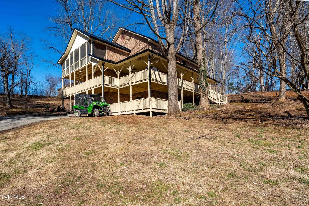 Photo of 127 Markwood Circle, Jonesborough, TN 37659 (MLS # 9991249)