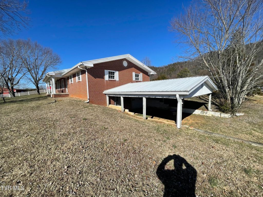 Photo of 8893 Asheville Highway, Greeneville, TN 37743 (MLS # 9990339)