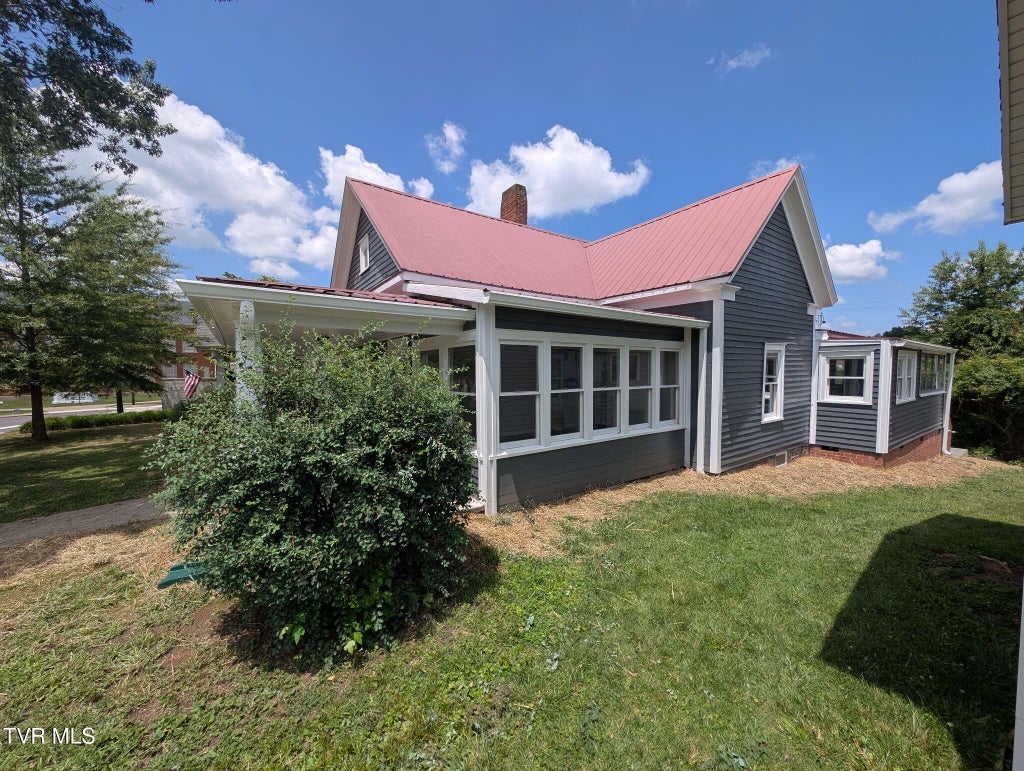 Photo of 610 Main Street, Greeneville, TN 37743 (MLS # 9997602)