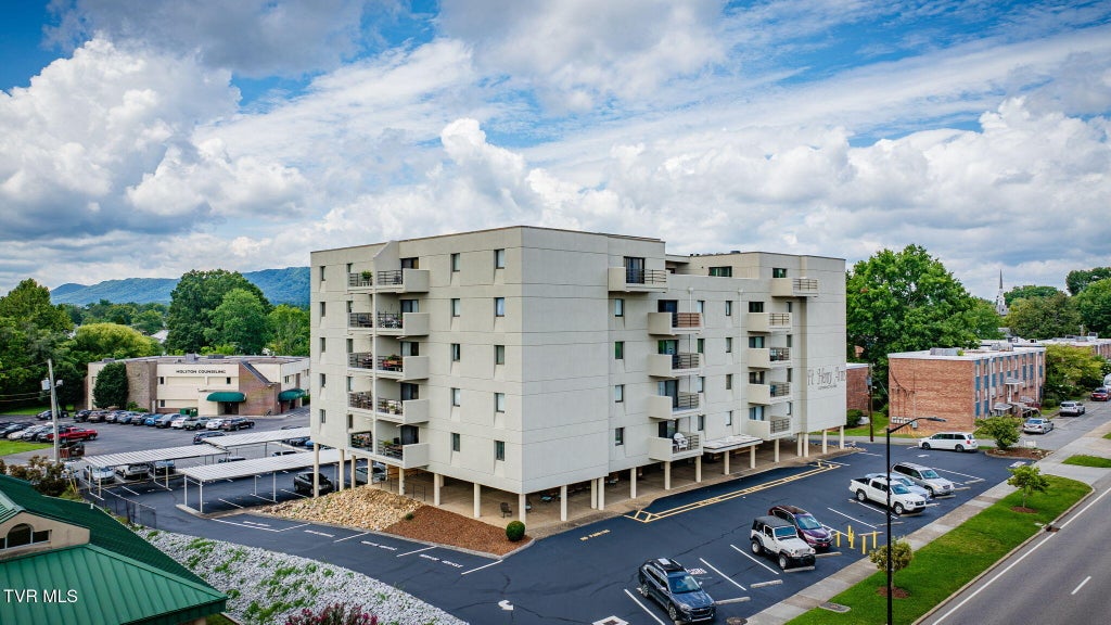 Photo of 1585 Fort Henry Drive #Apt 4a, Kingsport, TN 37664 (MLS # 9999287)