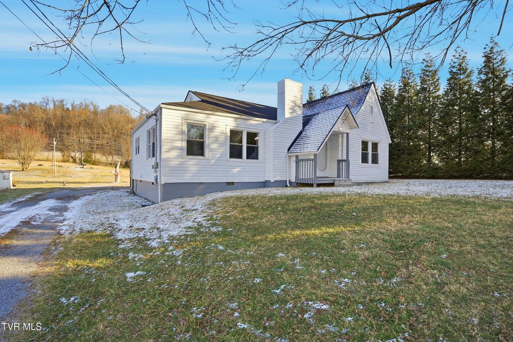 Photo of 387 Old Watauga Rd Rd, Watauga, TN 37694 (MLS # 9990677)