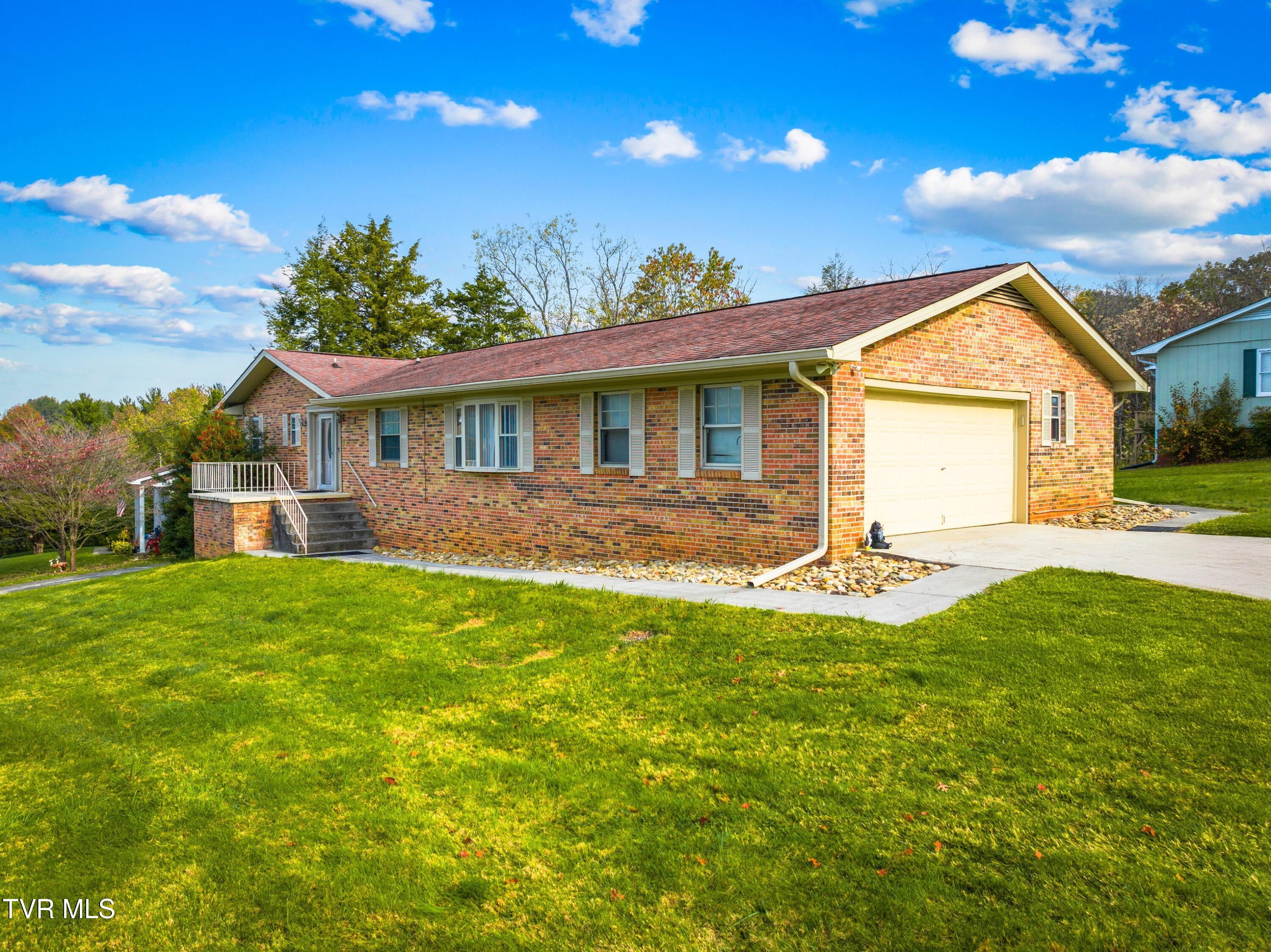 1100 Clarence Lane, Morristown, Tennessee image 2