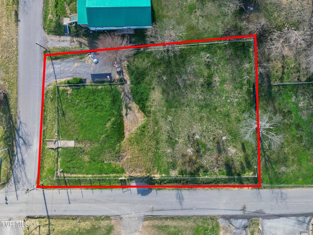 Photo of 201 Crystal View Street, Kingsport, TN 37660 (MLS # 9992222)