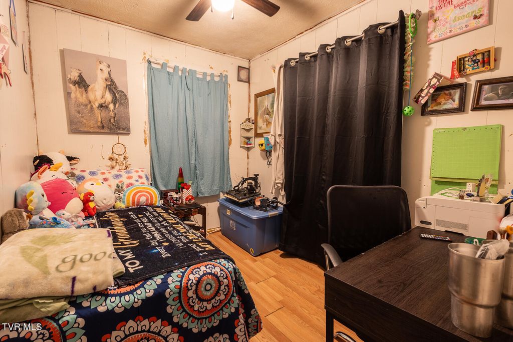 Photo of 817 Tuggle Hill Road, Rogersville, TN 37857 (MLS # 9988309)