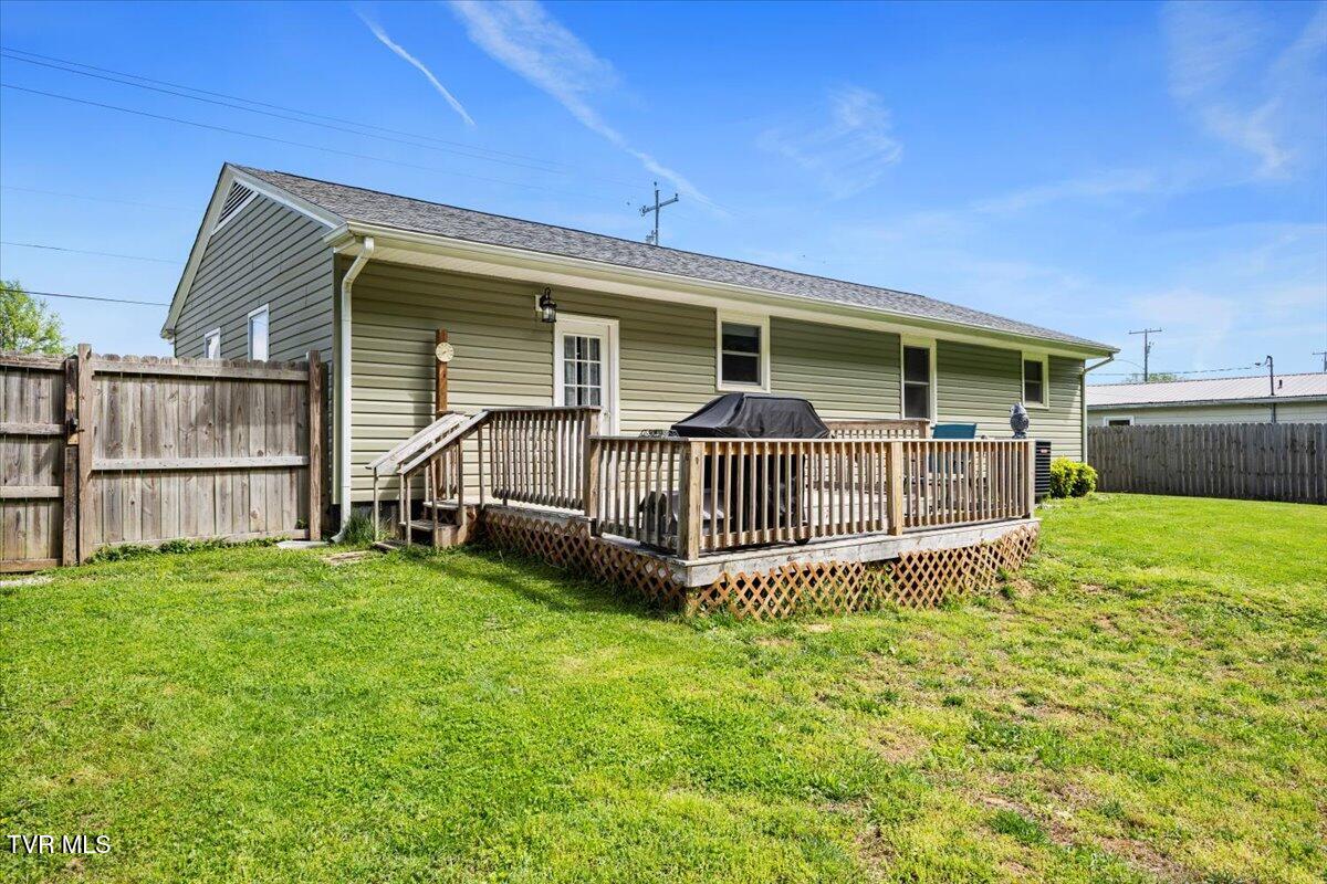 1212 Thomas Boulevard, Elizabethton, Tennessee image 34