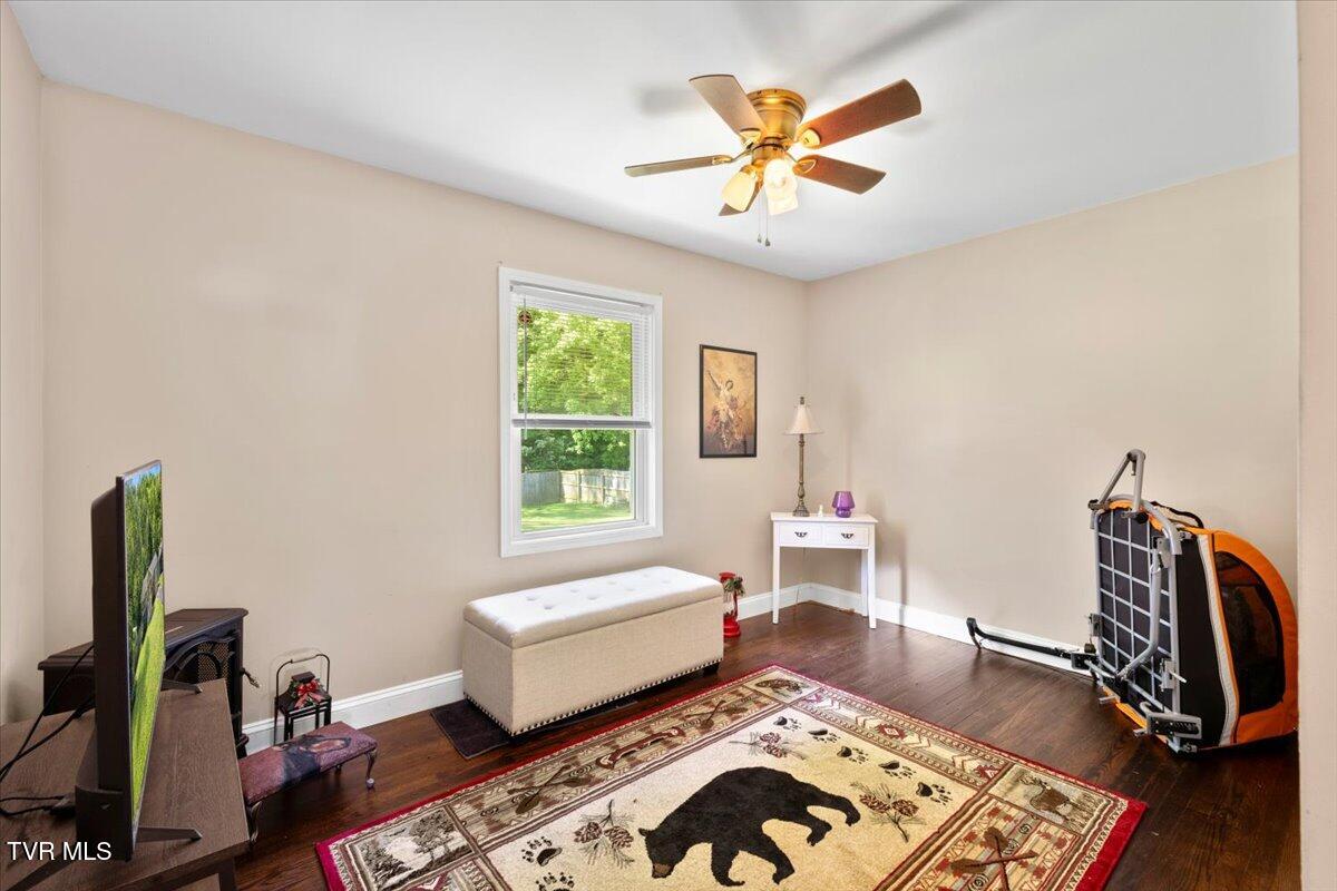 1212 Thomas Boulevard, Elizabethton, Tennessee image 16