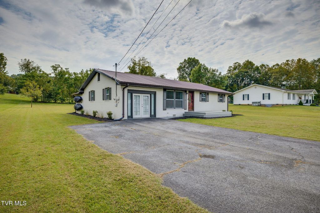 Photo of 660 Way Cross Road, Church Hill, TN 37642 (MLS # 9988862)
