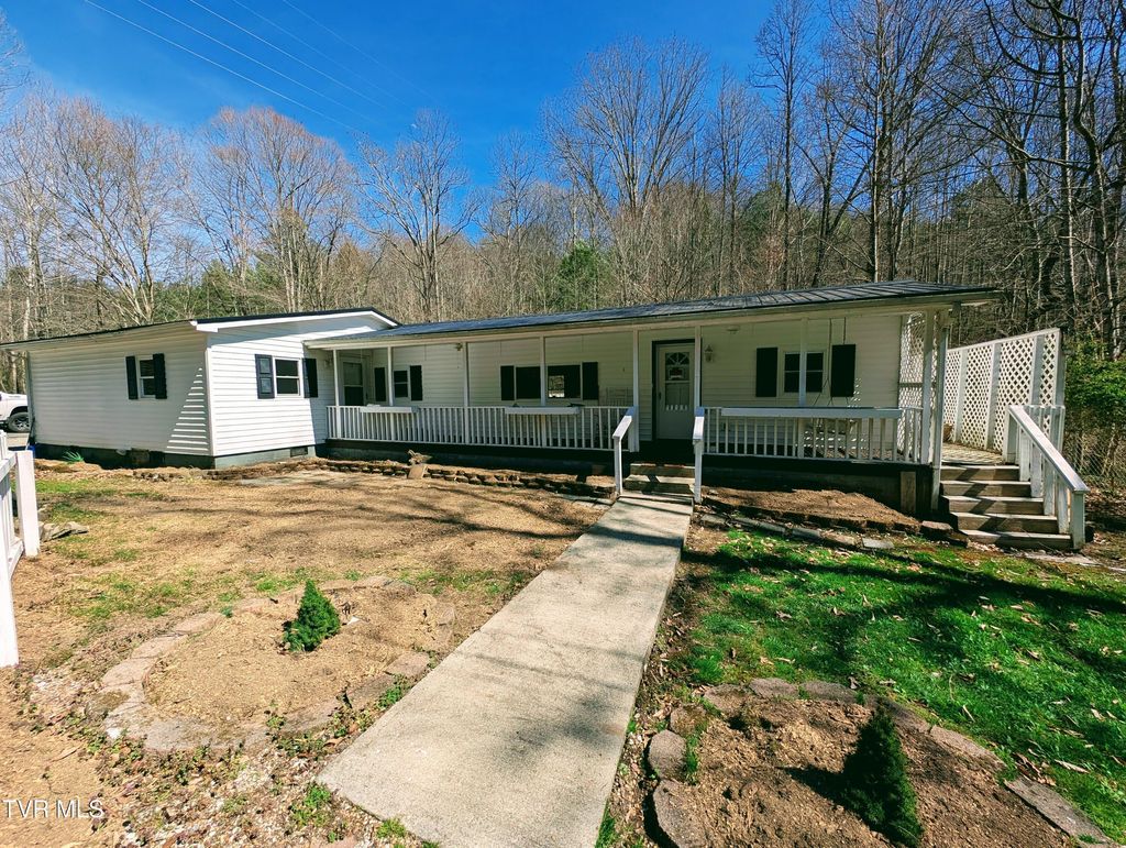 Photo of 11510 Dogwood Lane, Pound, VA 24279 (MLS # 9992910)