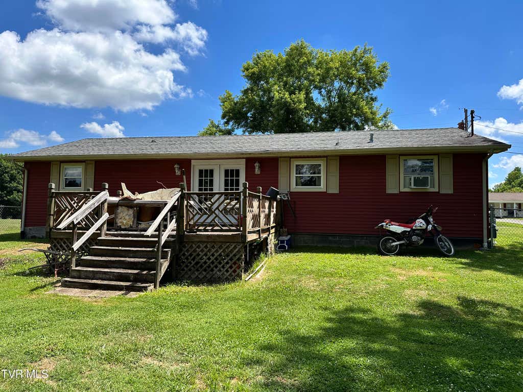 Photo of 210 Morningside Drive, Rogersville, TN 37857 (MLS # 9996998)