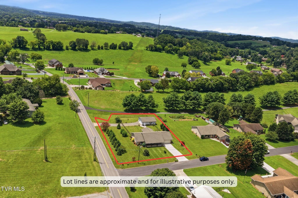 Photo of 1401 Little Kaycee Drive, Sevierville, TN 37876 (MLS # 9998952)