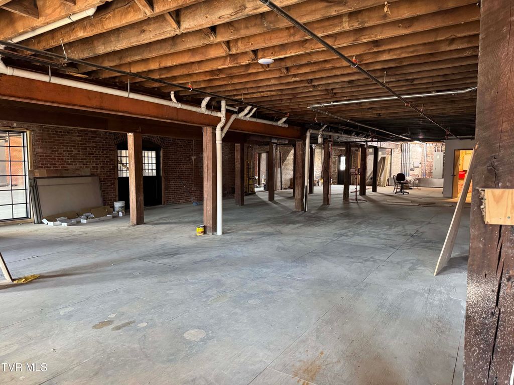 Photo of 453 Main Street, Kingsport, TN 37660 (MLS # 9992779)