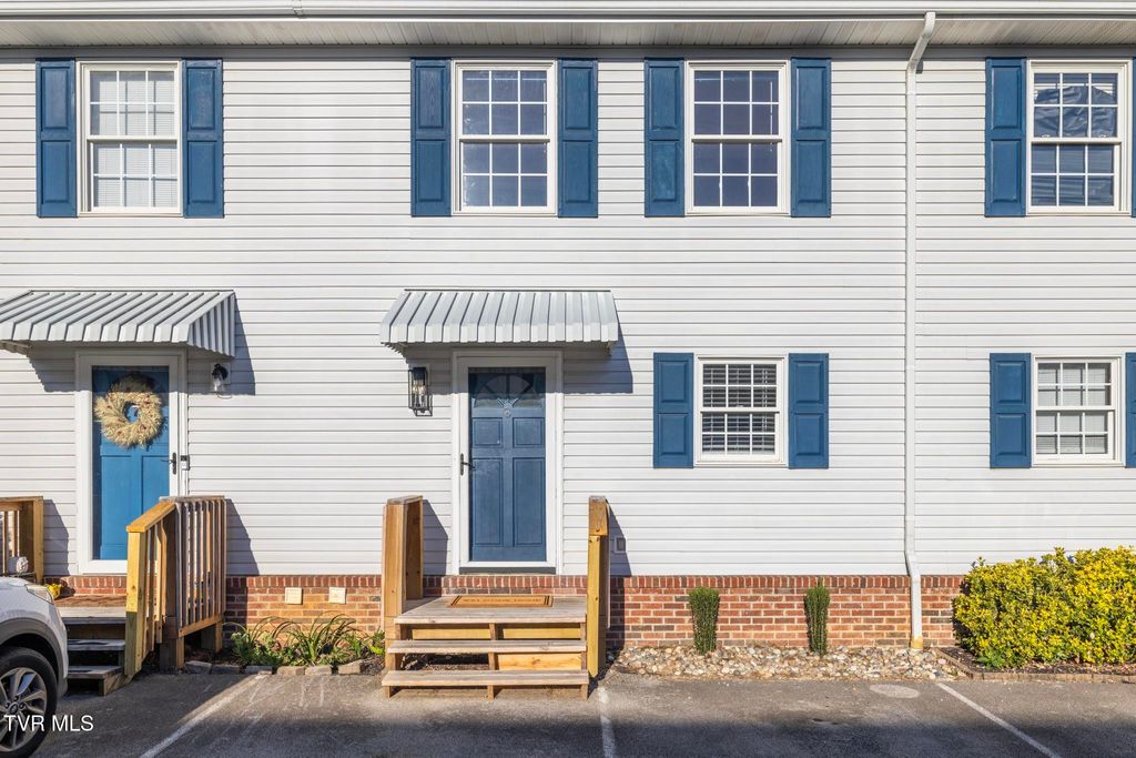 Photo of 152 Gray Station Road, Johnson City, TN 37615 (MLS # 9987610)