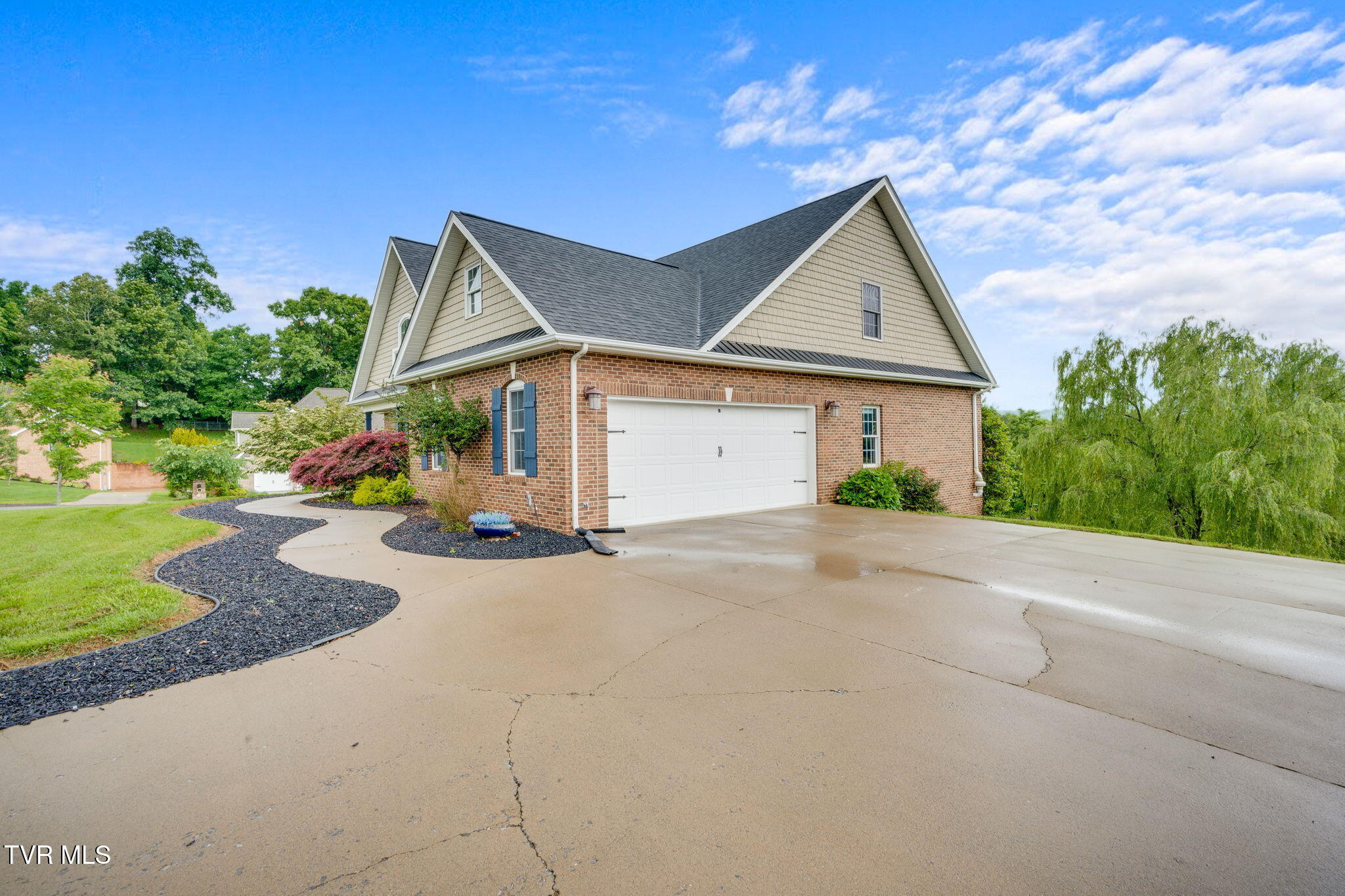 601 Tomahawk Drive Dr, Kingsport, Tennessee image 3