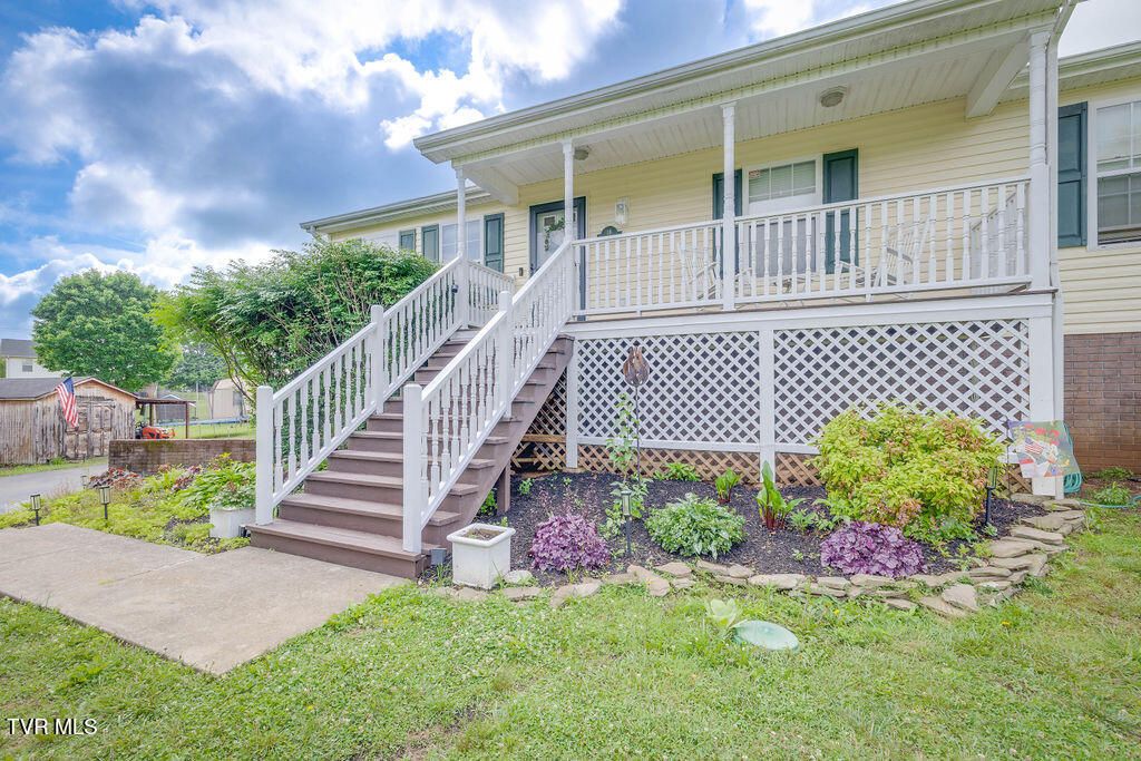 Photo of 18 Audrey Lane, Jonesborough, TN 37659 (MLS # 9996030)