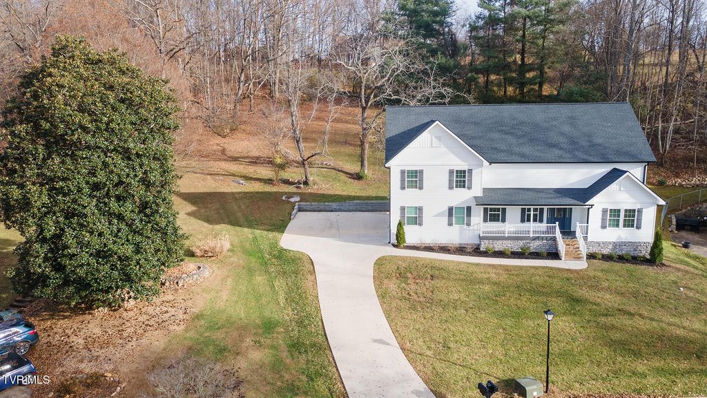 Photo of 1111 Vestal Court, Greeneville, TN 37745 (MLS # 9989261)