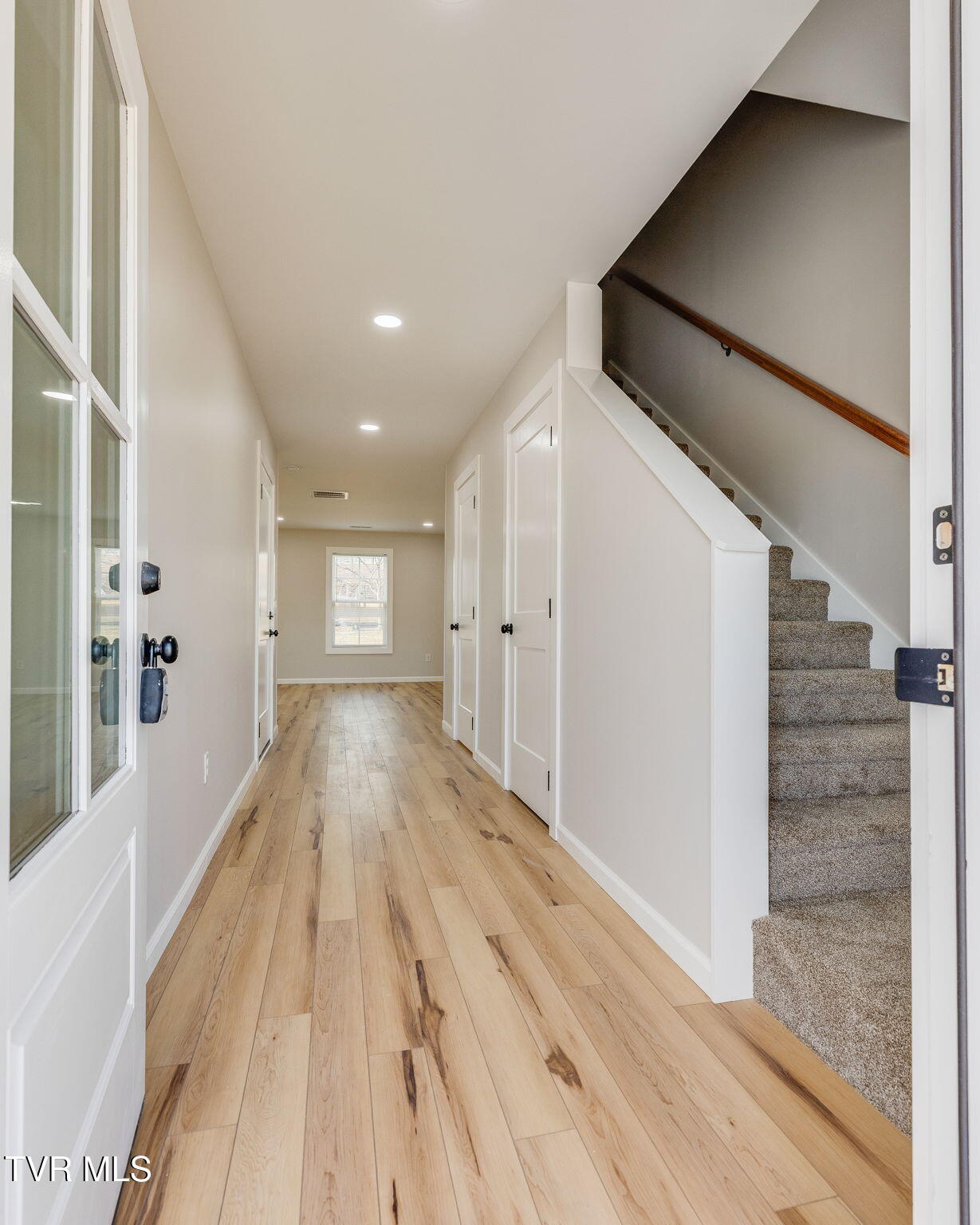 300 Robin Hood Lane Lane