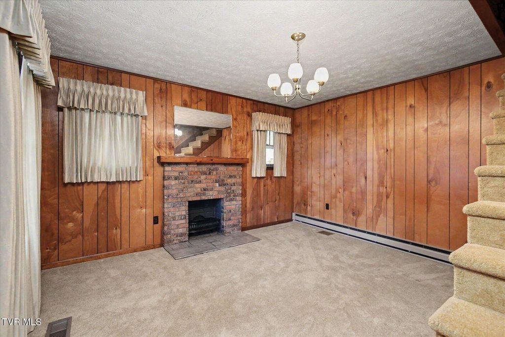 Photo of 5765 Orebank Road, Kingsport, TN 37664 (MLS # 9996845)