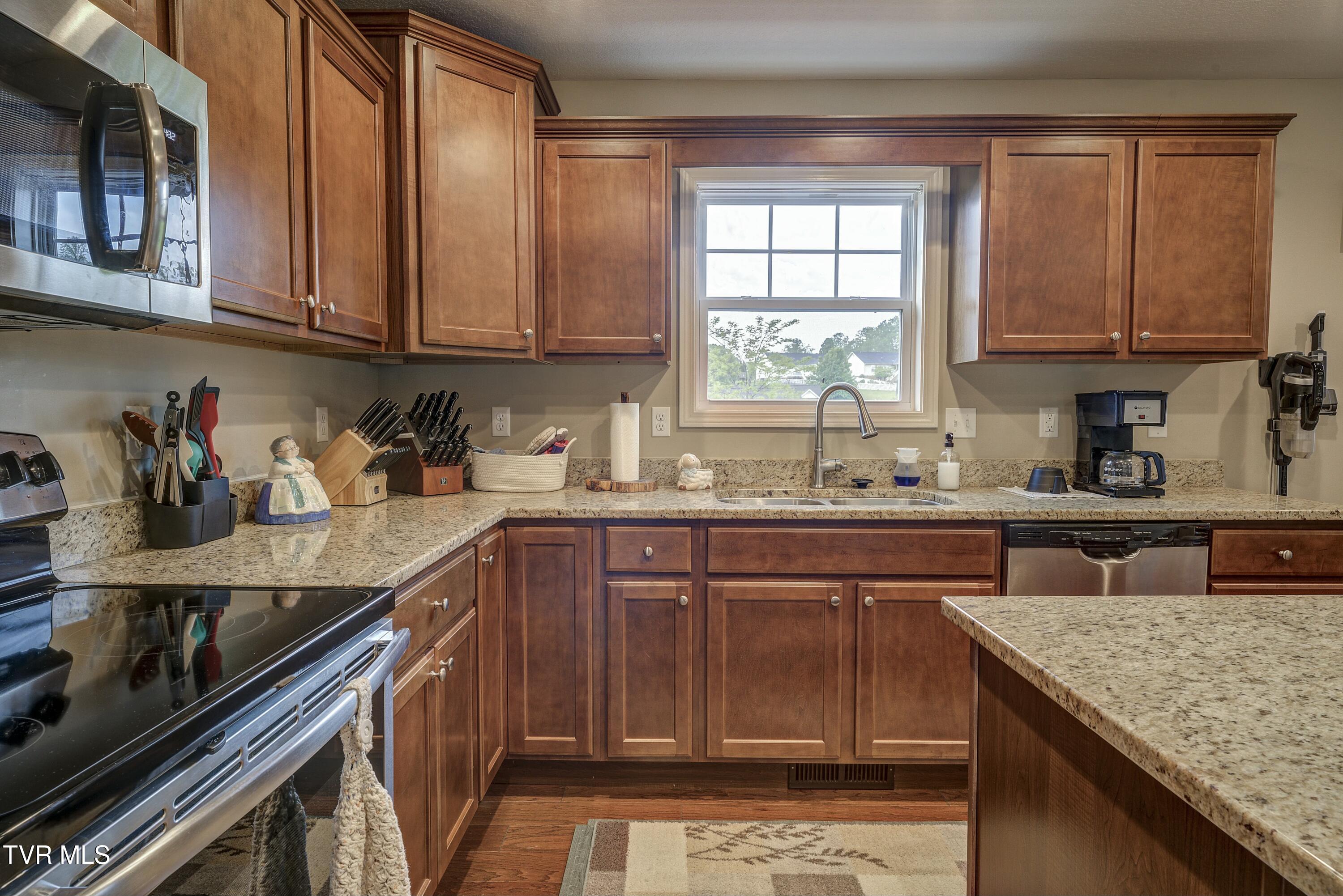 1901 Ida Sue Drive, Jonesborough, Tennessee image 18