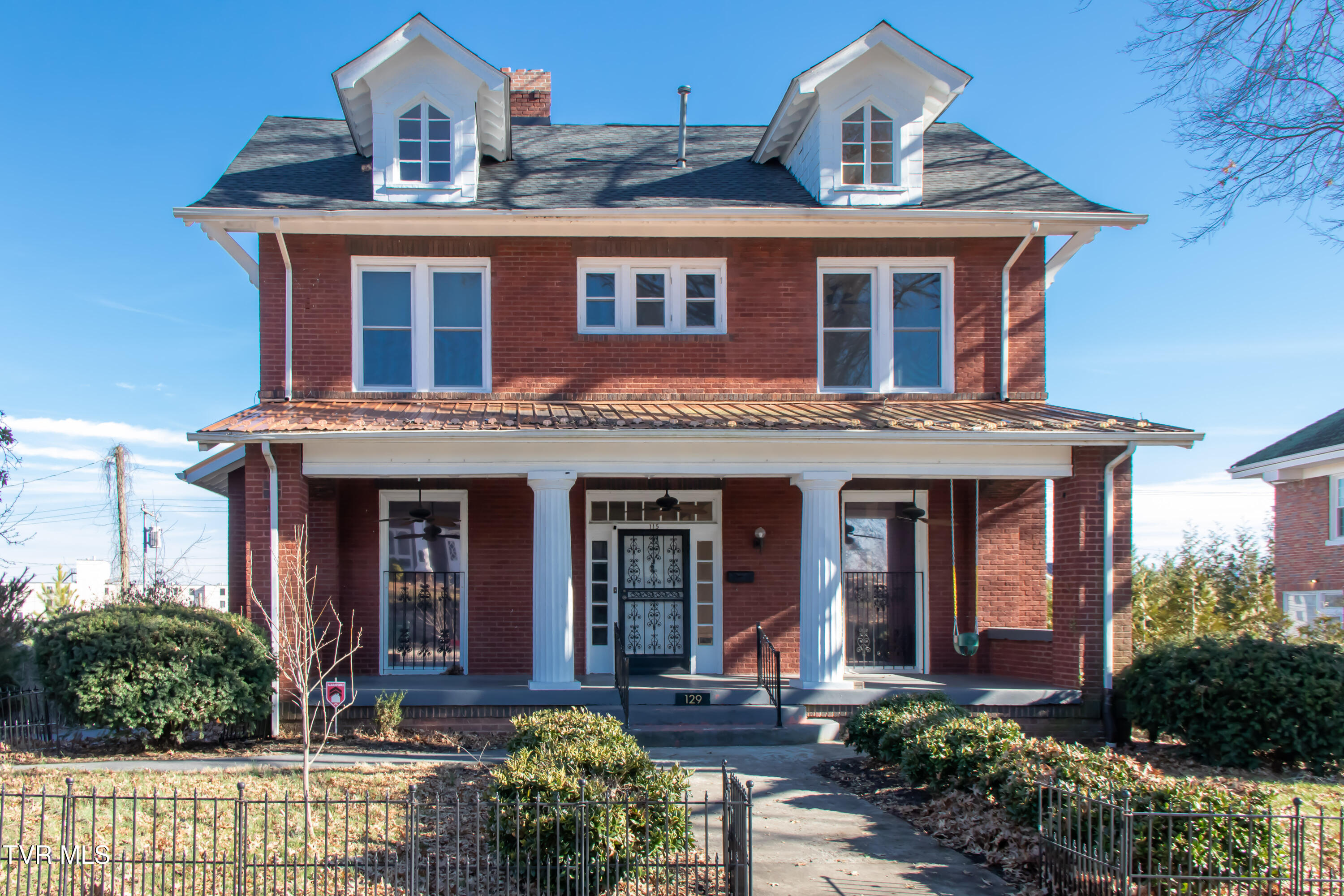 129 Solar St Street, Bristol, Virginia image 1