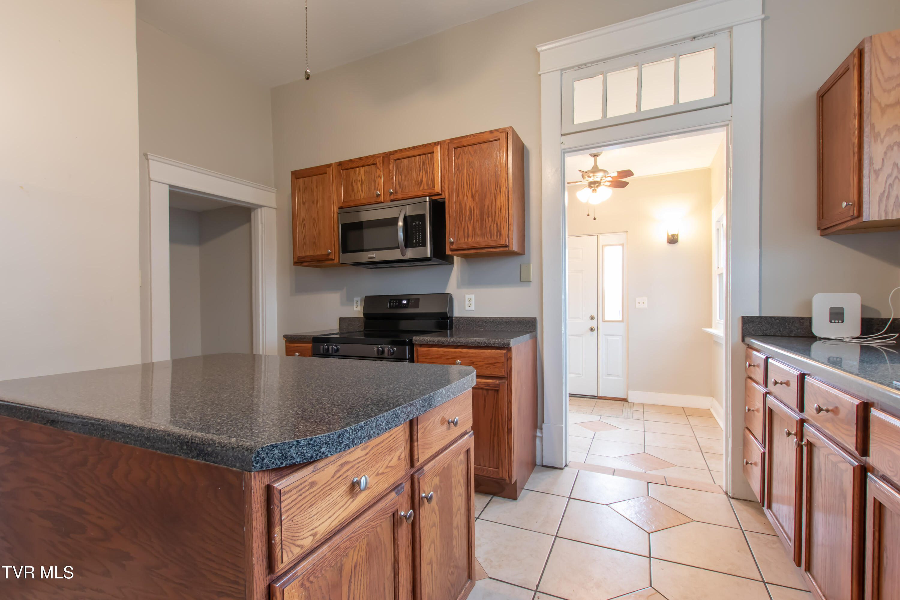 129 Solar St Street, Bristol, Virginia image 30