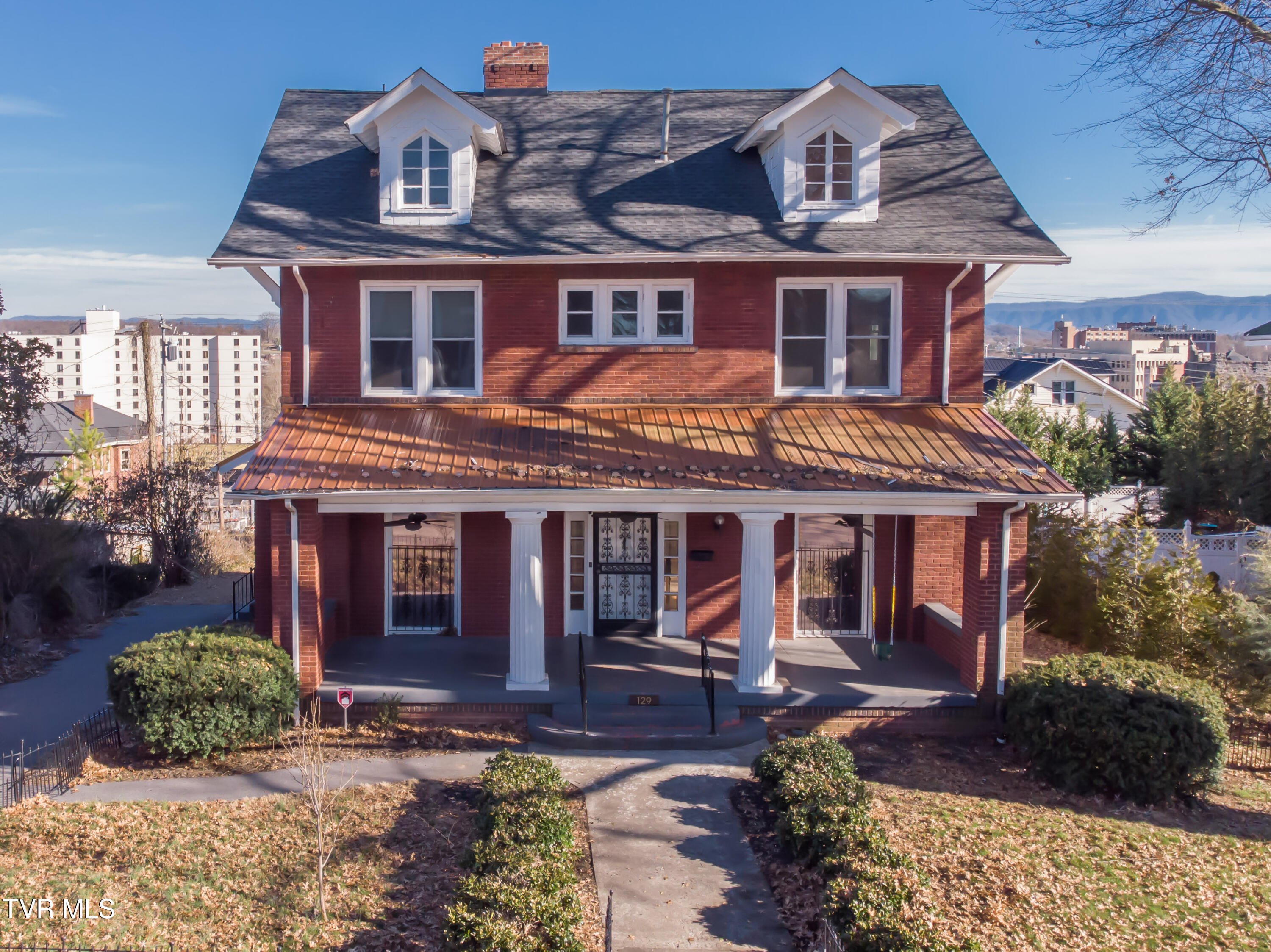 129 Solar St Street, Bristol, Virginia image 3