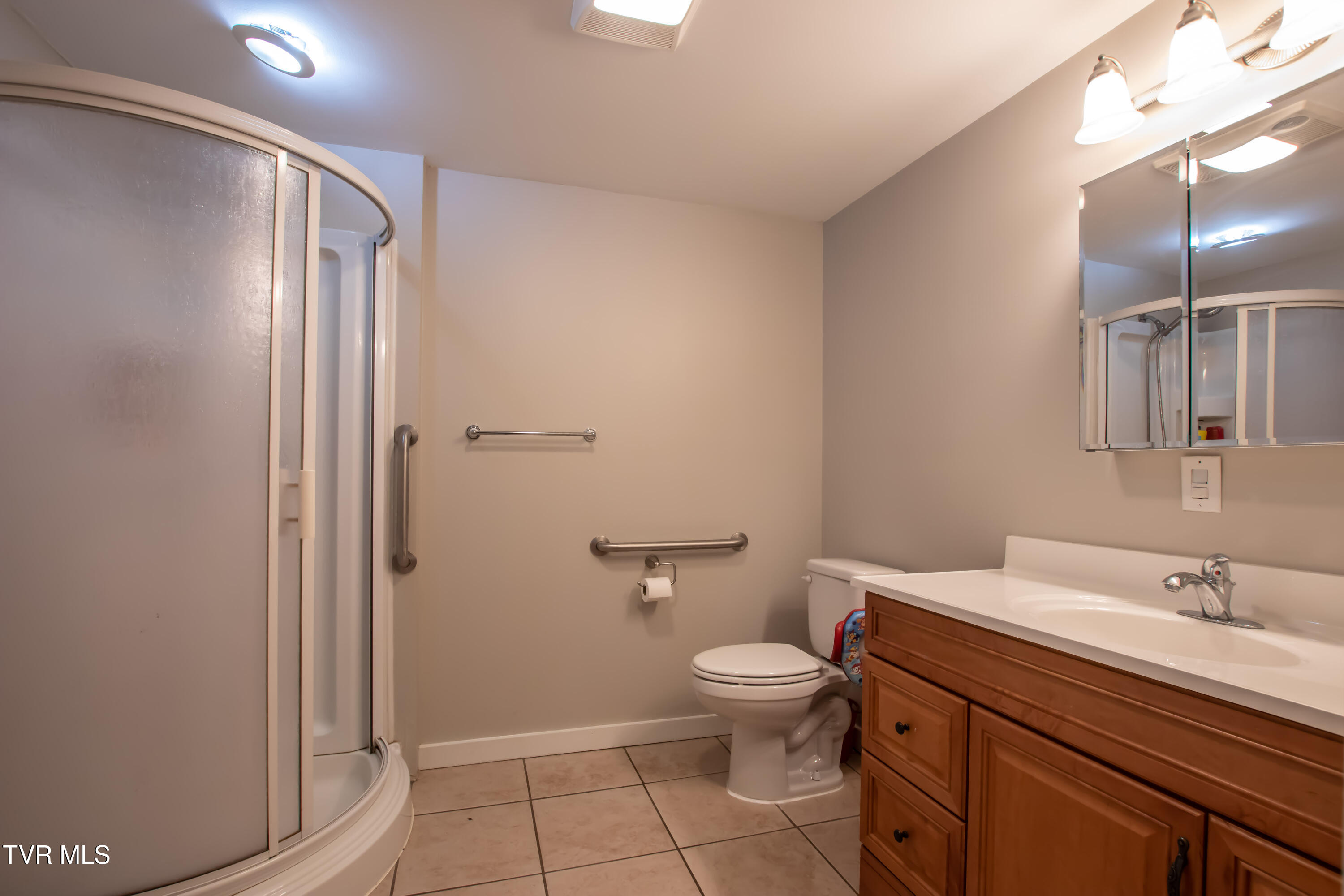 129 Solar St Street, Bristol, Virginia image 18