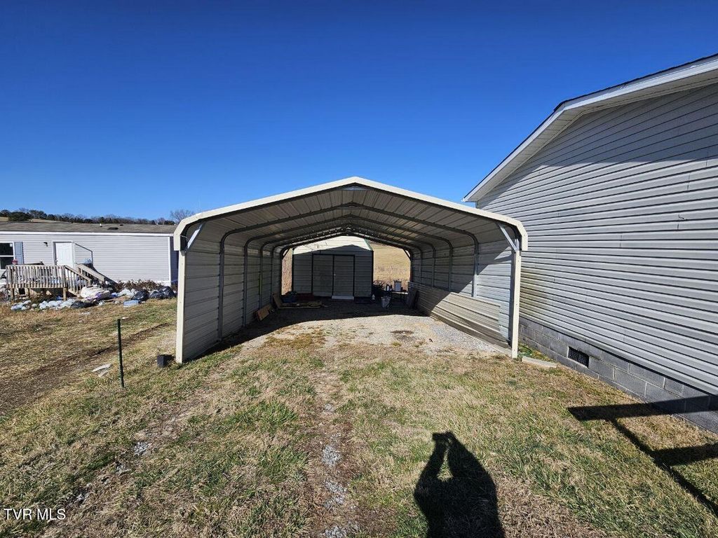 Photo of 68 Poplar Springs Road, Greeneville, TN 37743 (MLS # 9990565)