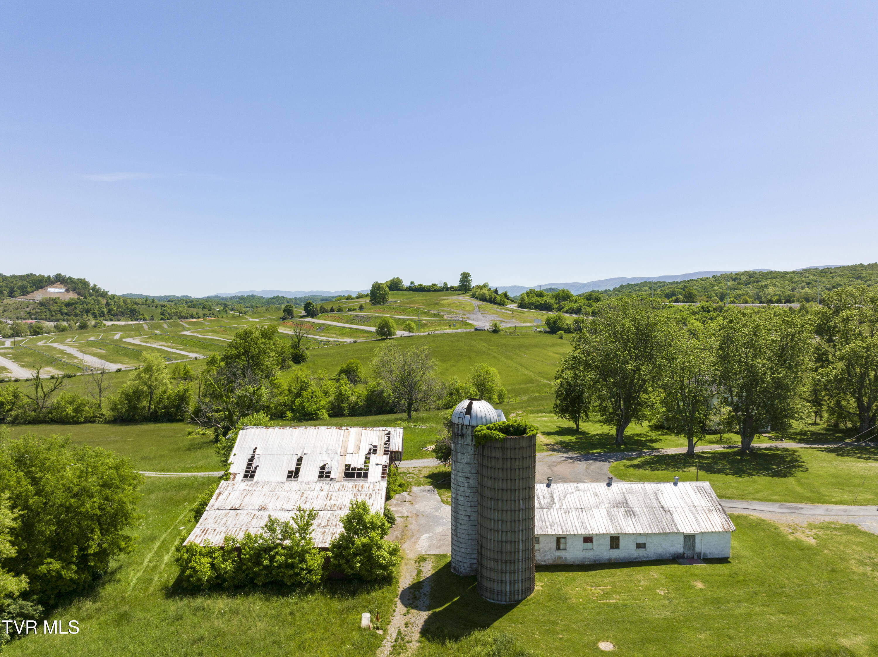 191 White Top Road, Bluff City, Tennessee image 4