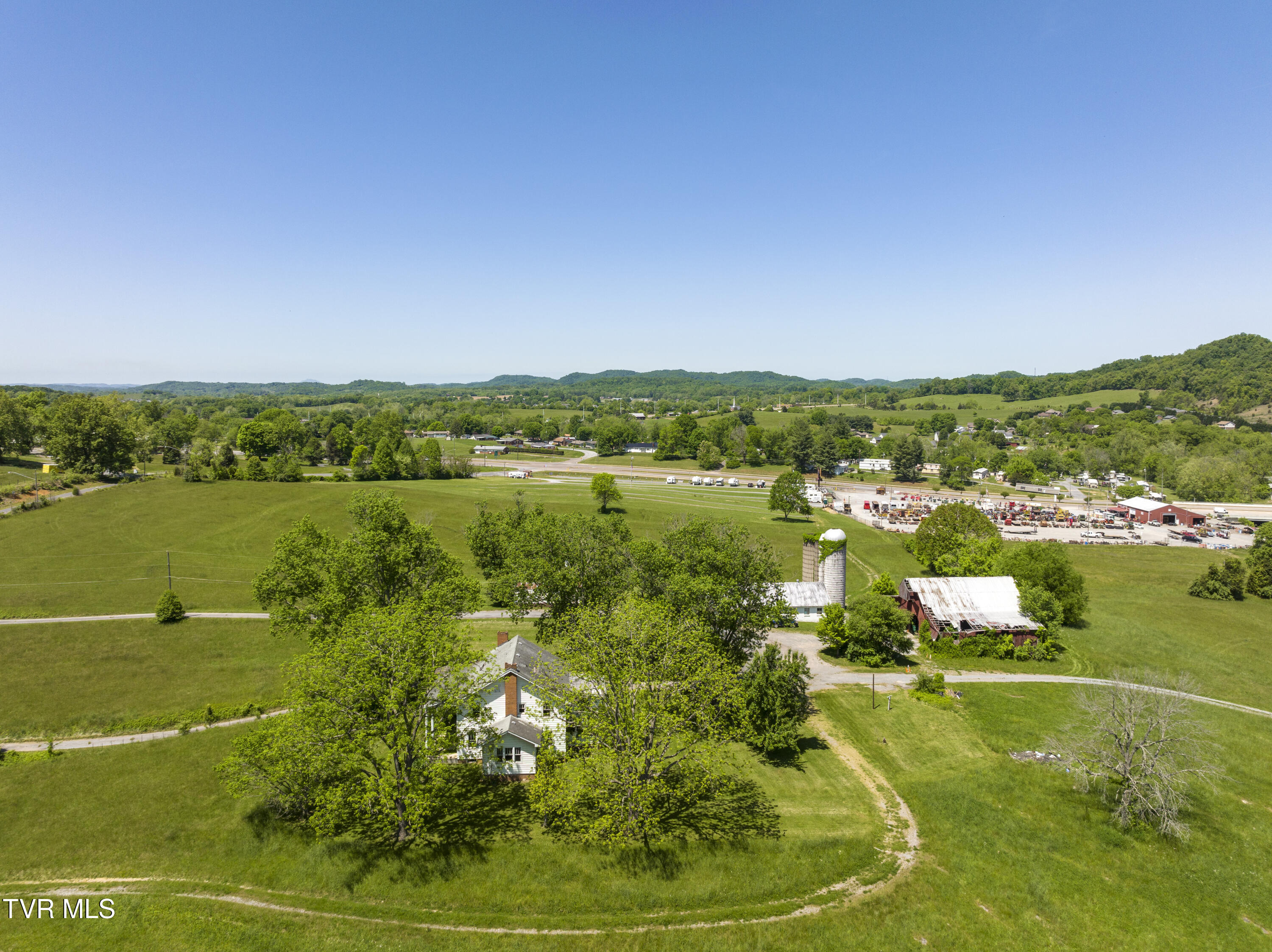 191 White Top Road, Bluff City, Tennessee image 12