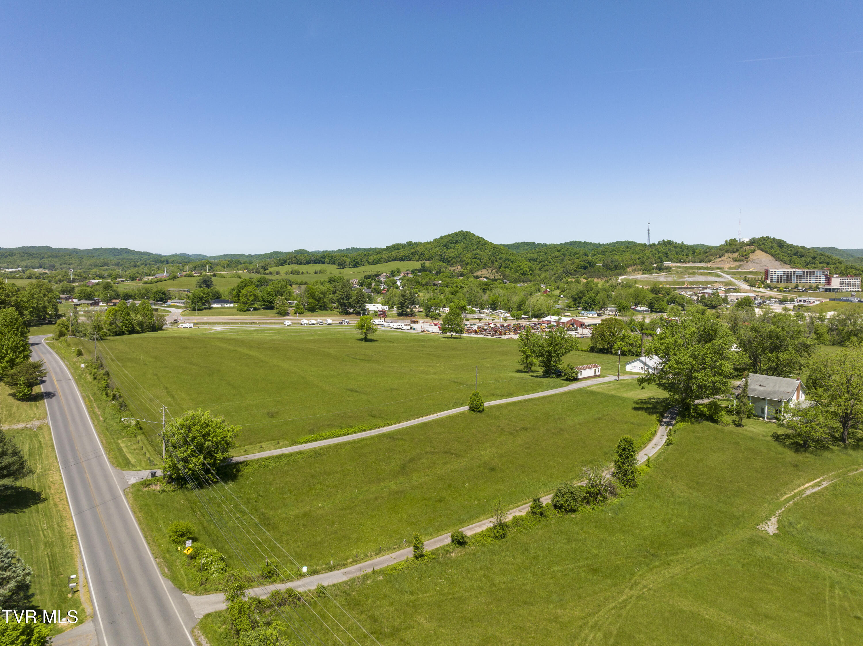 191 White Top Road, Bluff City, Tennessee image 10