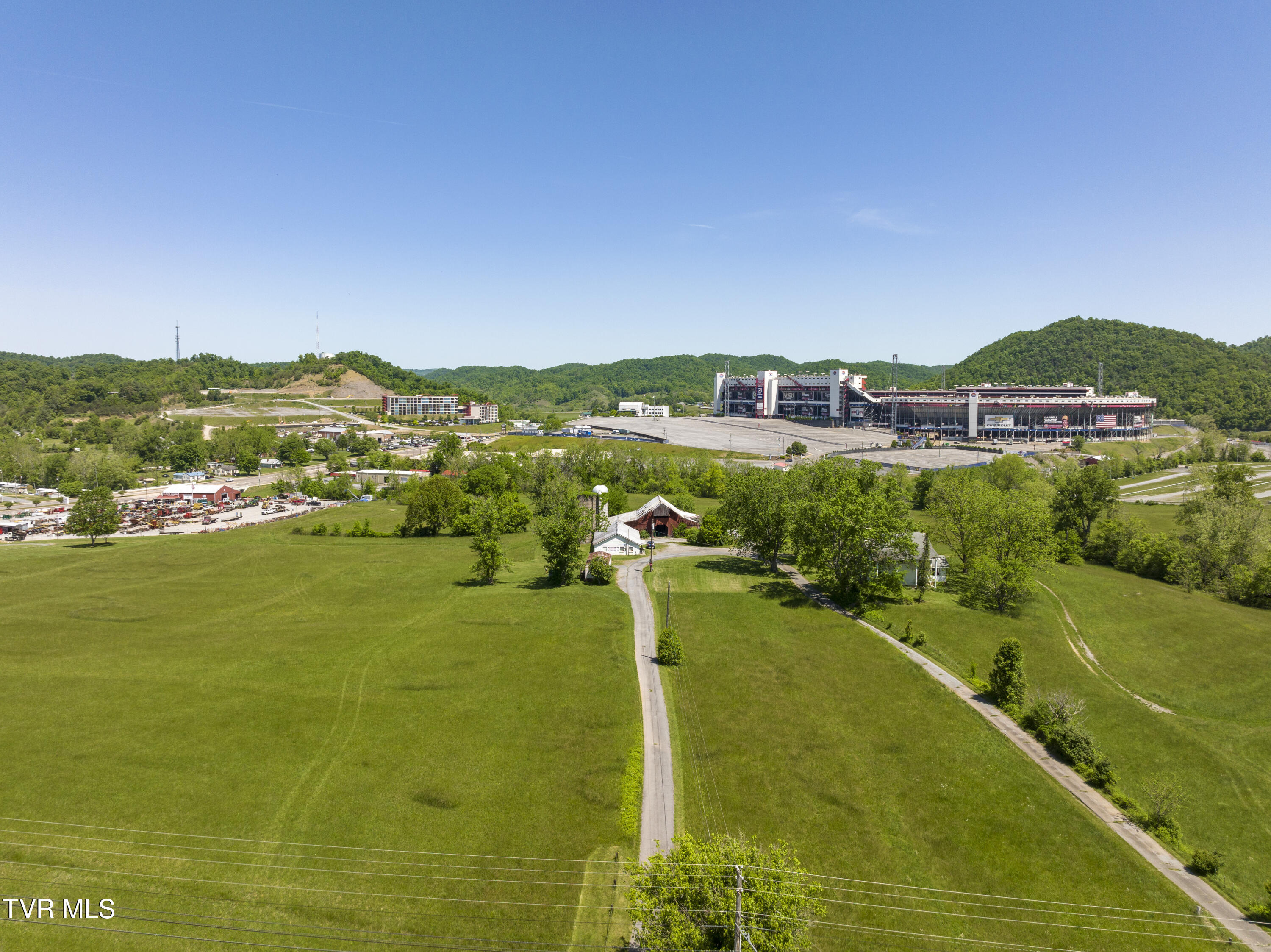 191 White Top Road, Bluff City, Tennessee image 9
