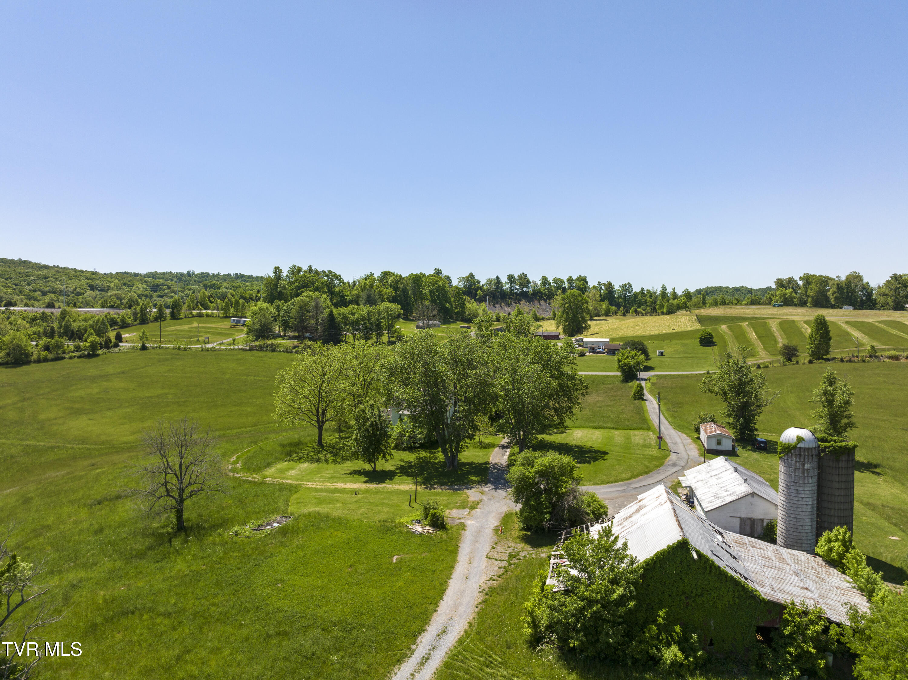 191 White Top Road, Bluff City, Tennessee image 14