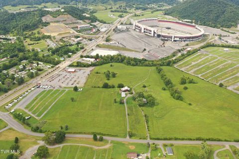 191 White Top Road Bluff City TN 37618