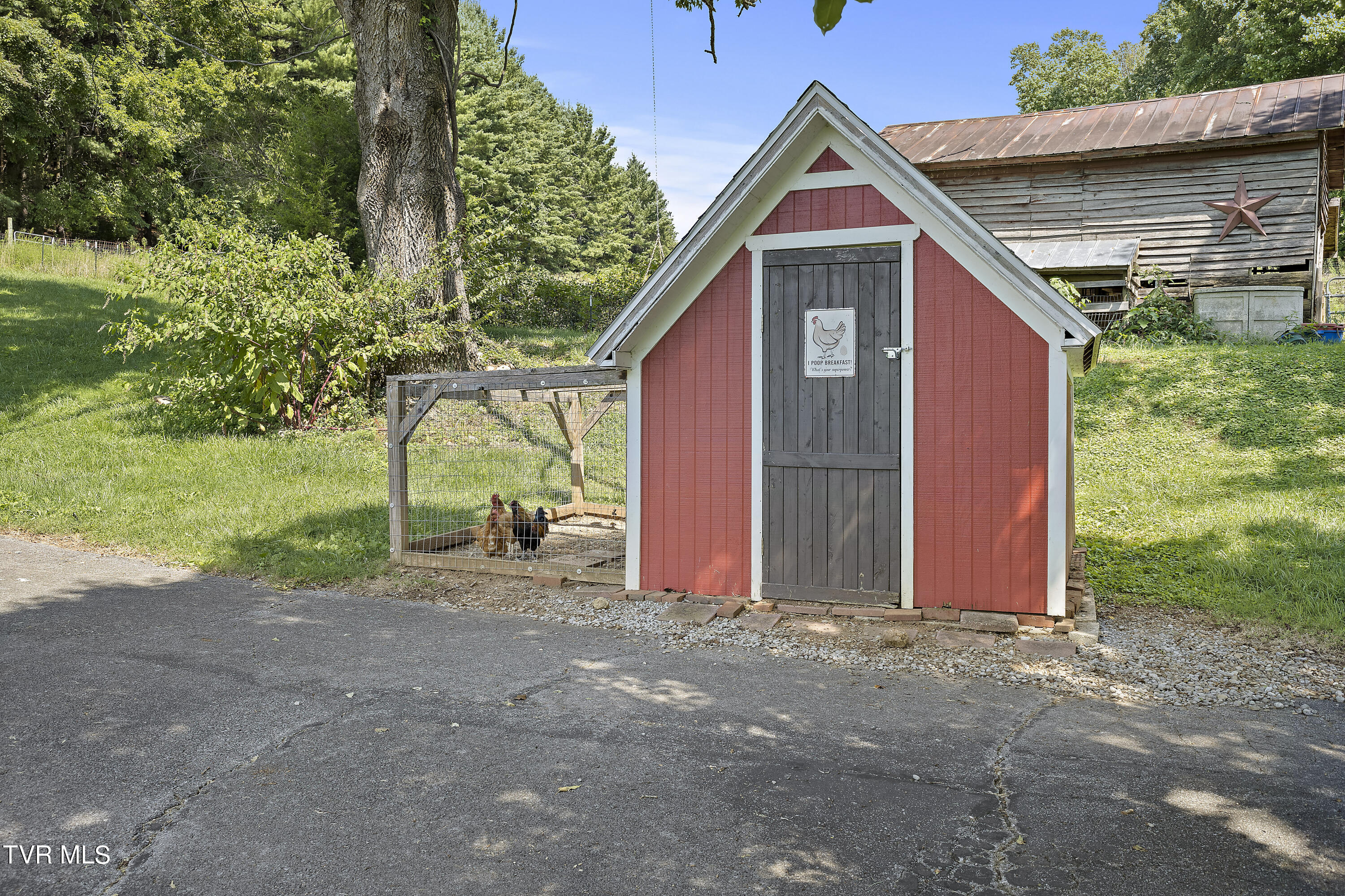 120 Rocky Branch Road, Elizabethton, Tennessee image 16