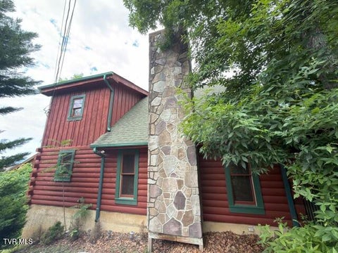 Homes For Sale - 929 Buck Way<br/> Sevierville, TN 37876