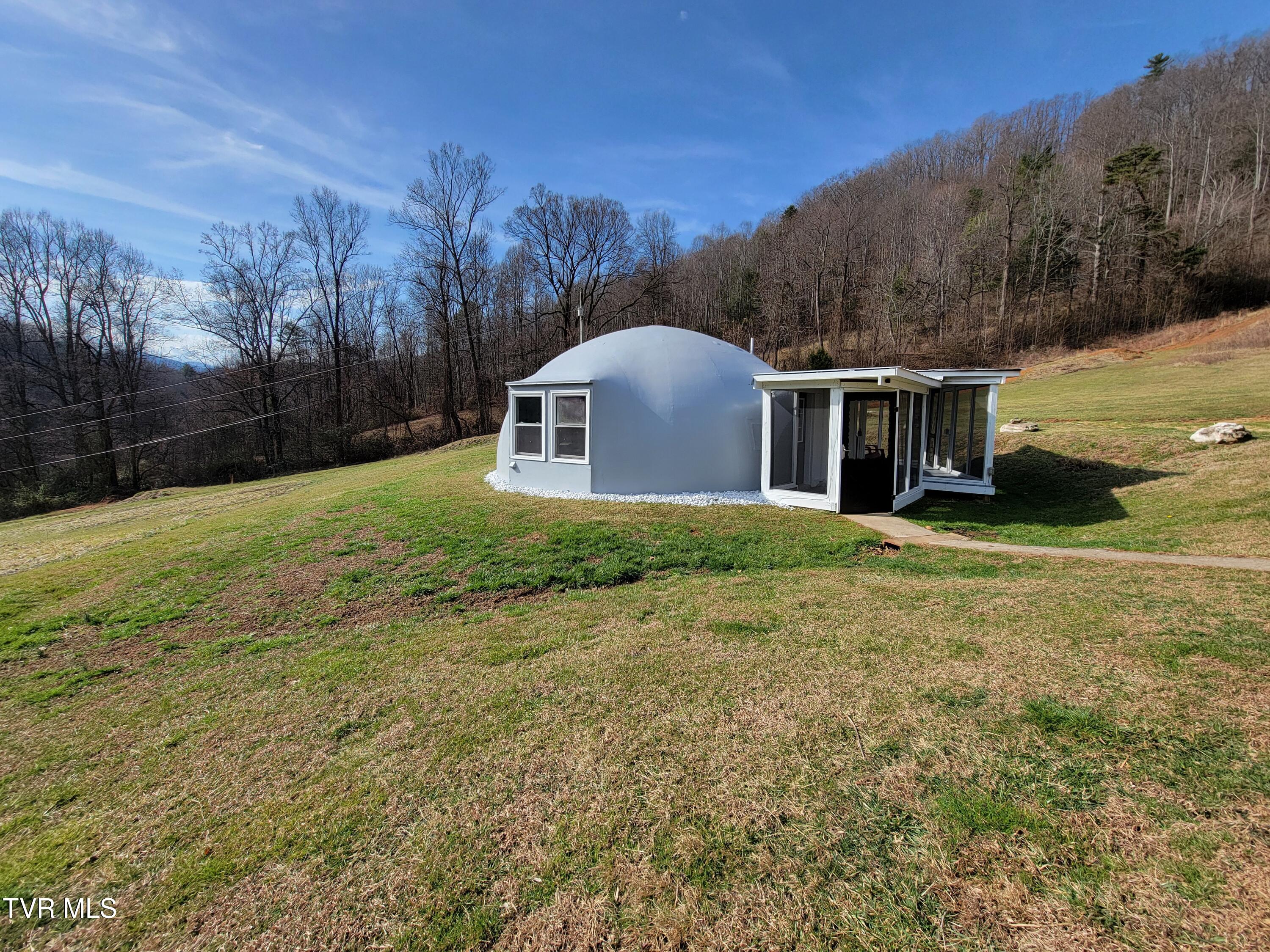 1701 Jonesborough Road, Erwin, Tennessee image 1