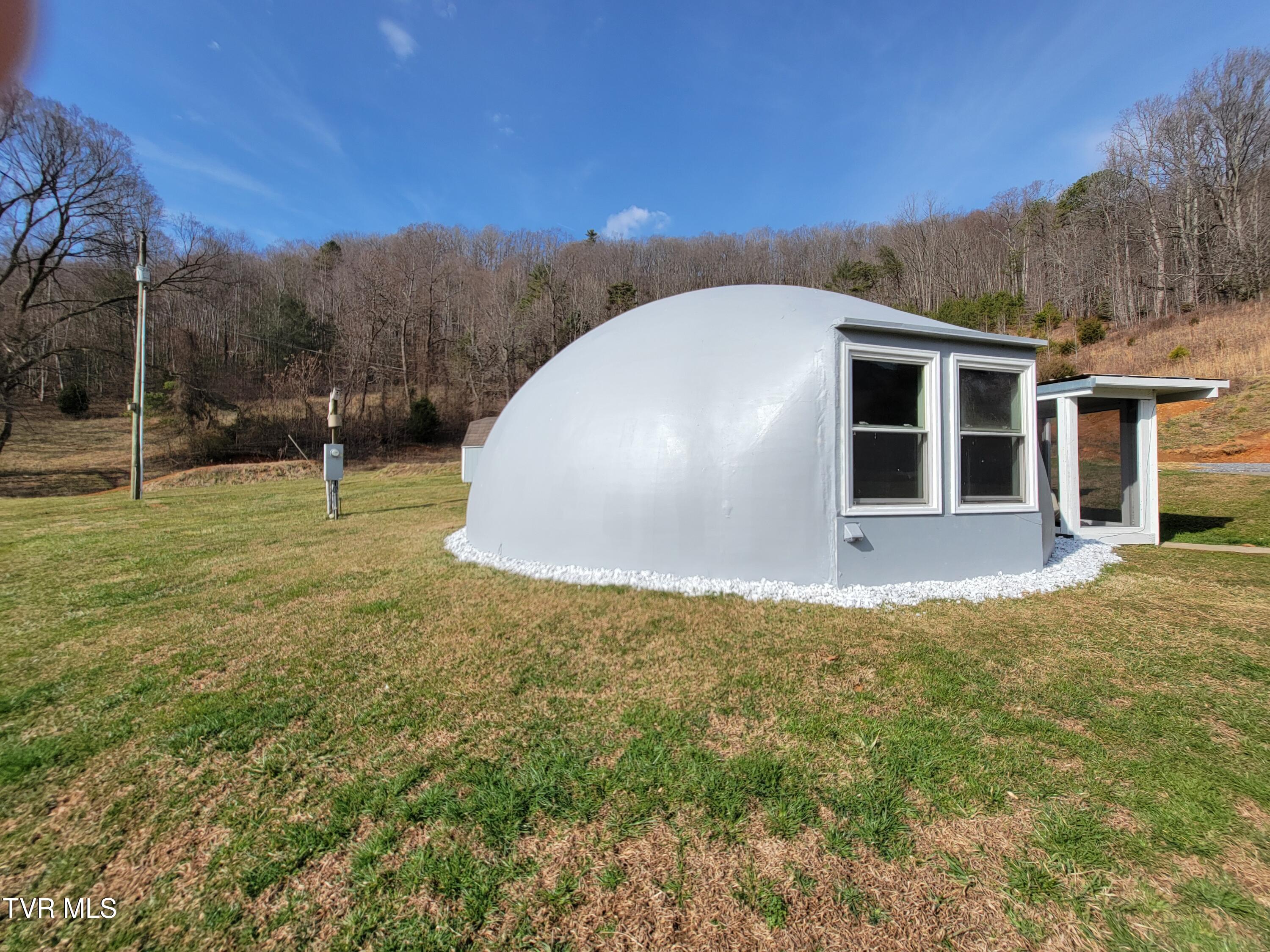 1701 Jonesborough Road, Erwin, Tennessee image 2