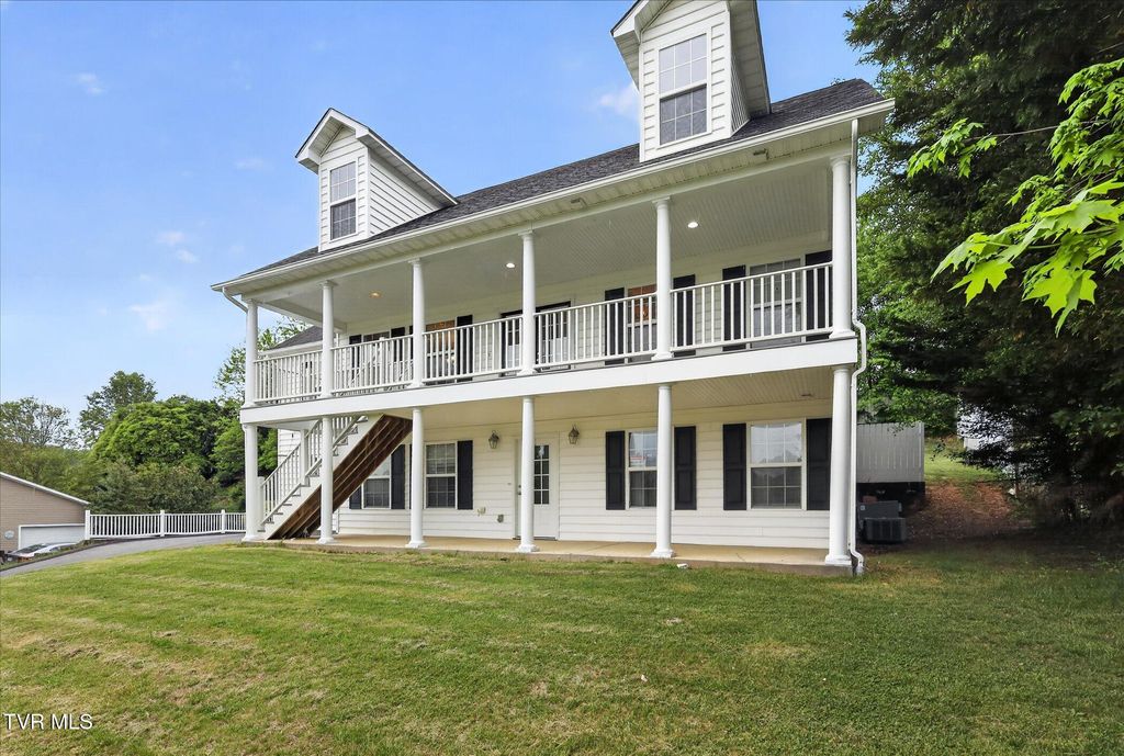 Photo of 157 Stoneybrook Drive, Abingdon, VA 24210 (MLS # 9994585)