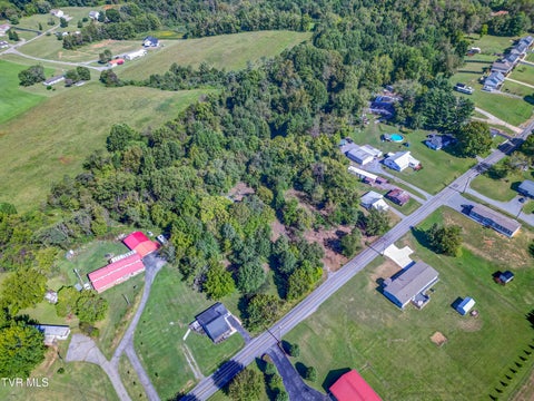 Homes For Sale - 205 Valley Pike Road<br/> Bristol, TN 37620