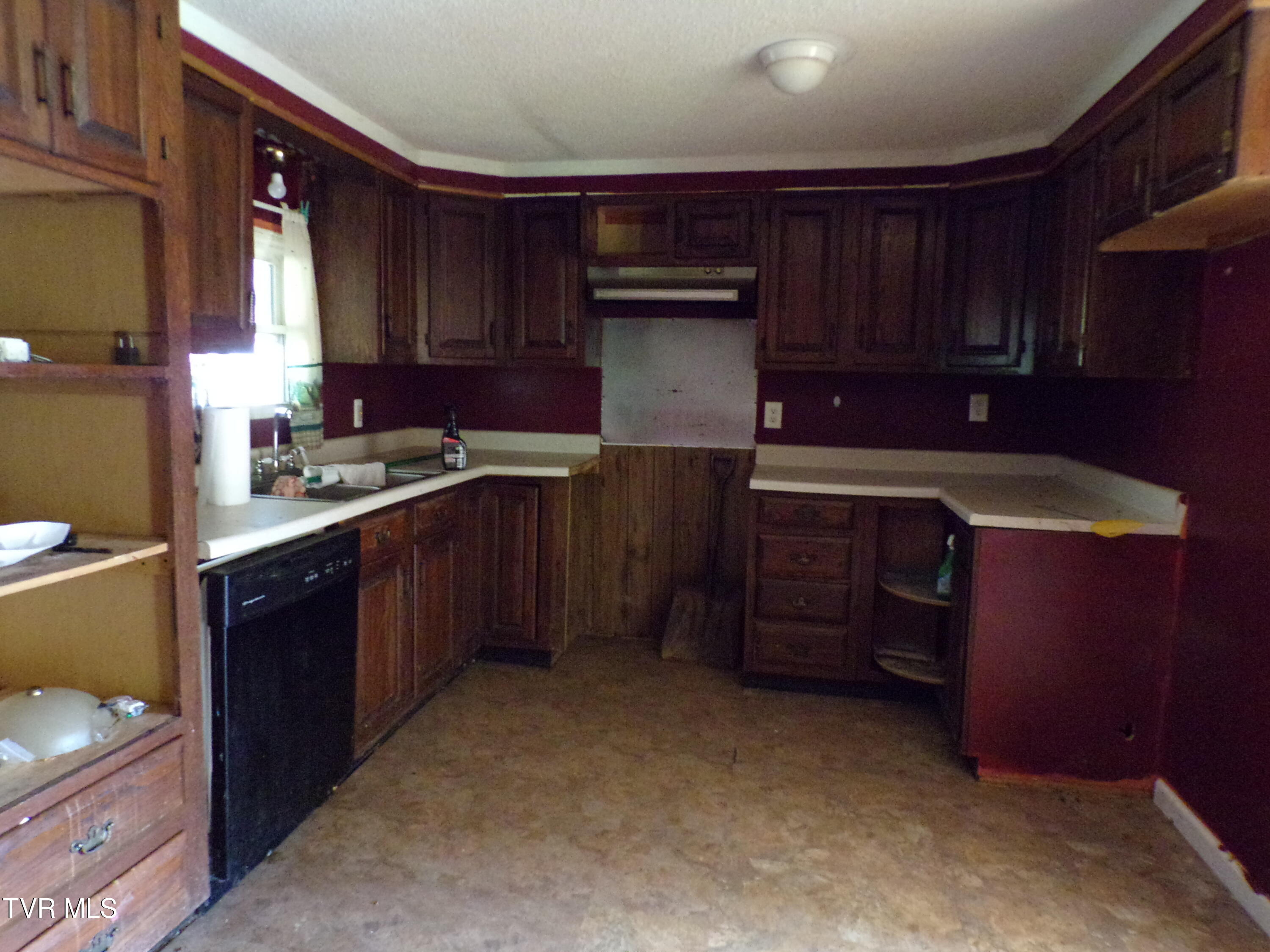 9781 Sulpher Springs Drive, Pound, Virginia image 20