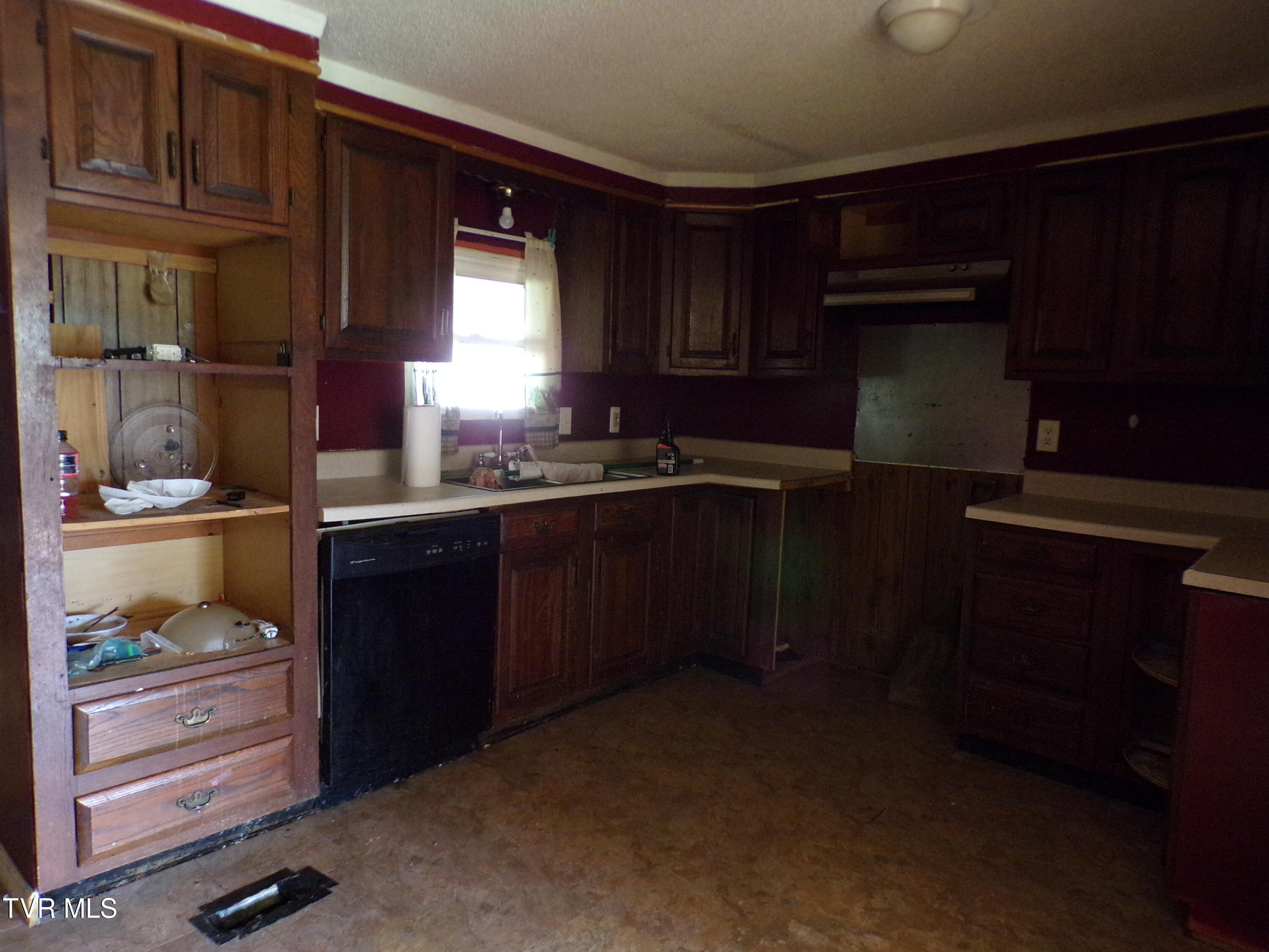 9781 Sulpher Springs Drive, Pound, Virginia image 19